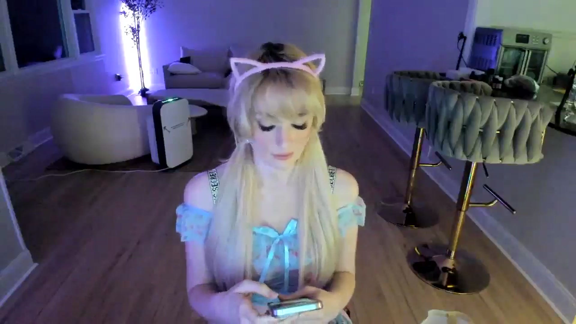 Gallery image thumbnail from Milk_Party's myfreecams stream on, 03/10/2025, 02:49 image 2 of 20