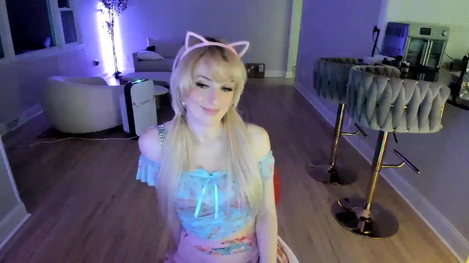 Gallery image thumbnail from Milk_Party's myfreecams stream on, 03/10/2025, 04:18 image 20 of 20