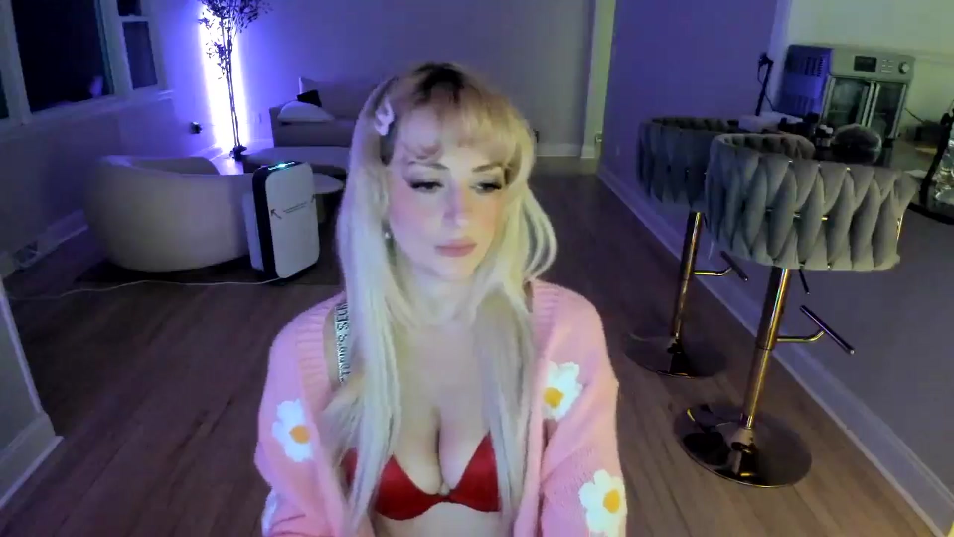 Gallery image thumbnail from Milk_Party's myfreecams stream on, 03/11/2025, 03:52 image 19 of 20