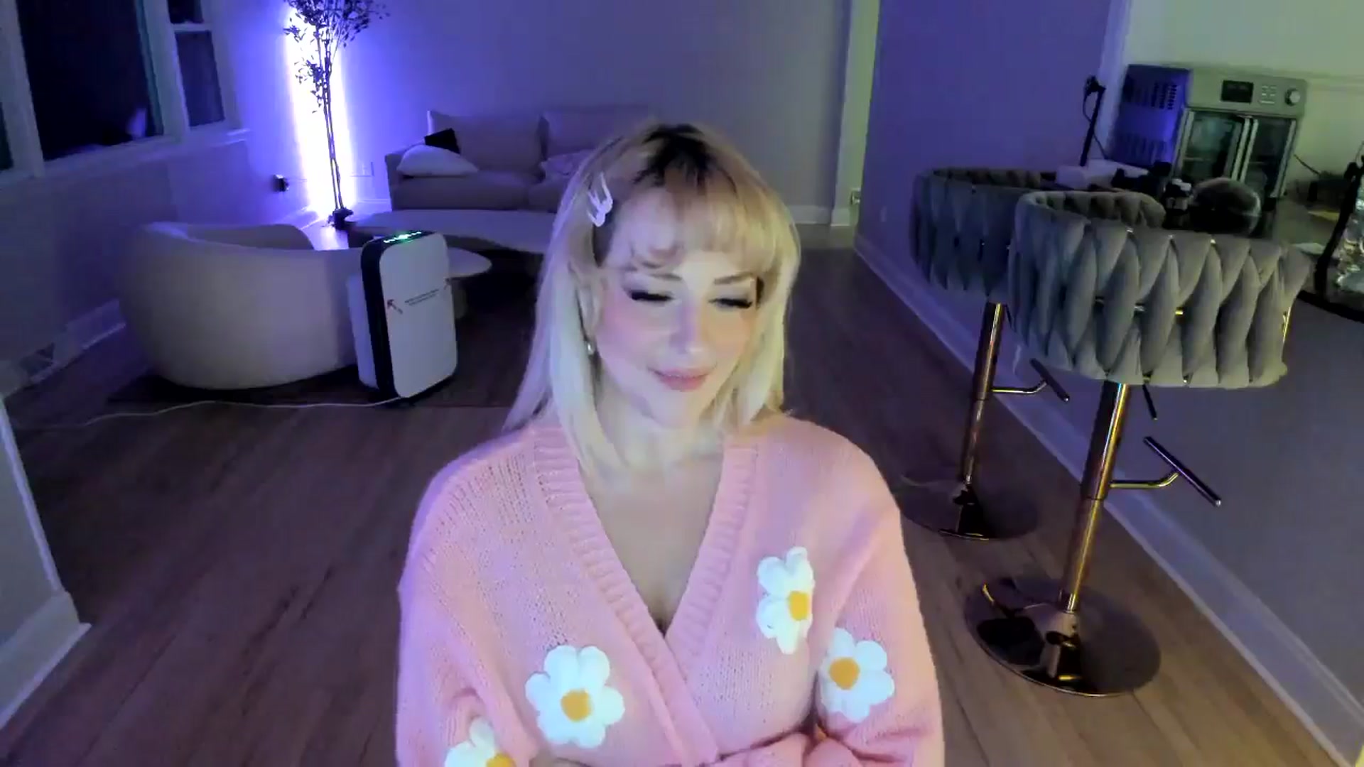 Gallery image thumbnail from Milk_Party's myfreecams stream on, 03/11/2025, 05:33 image 13 of 20