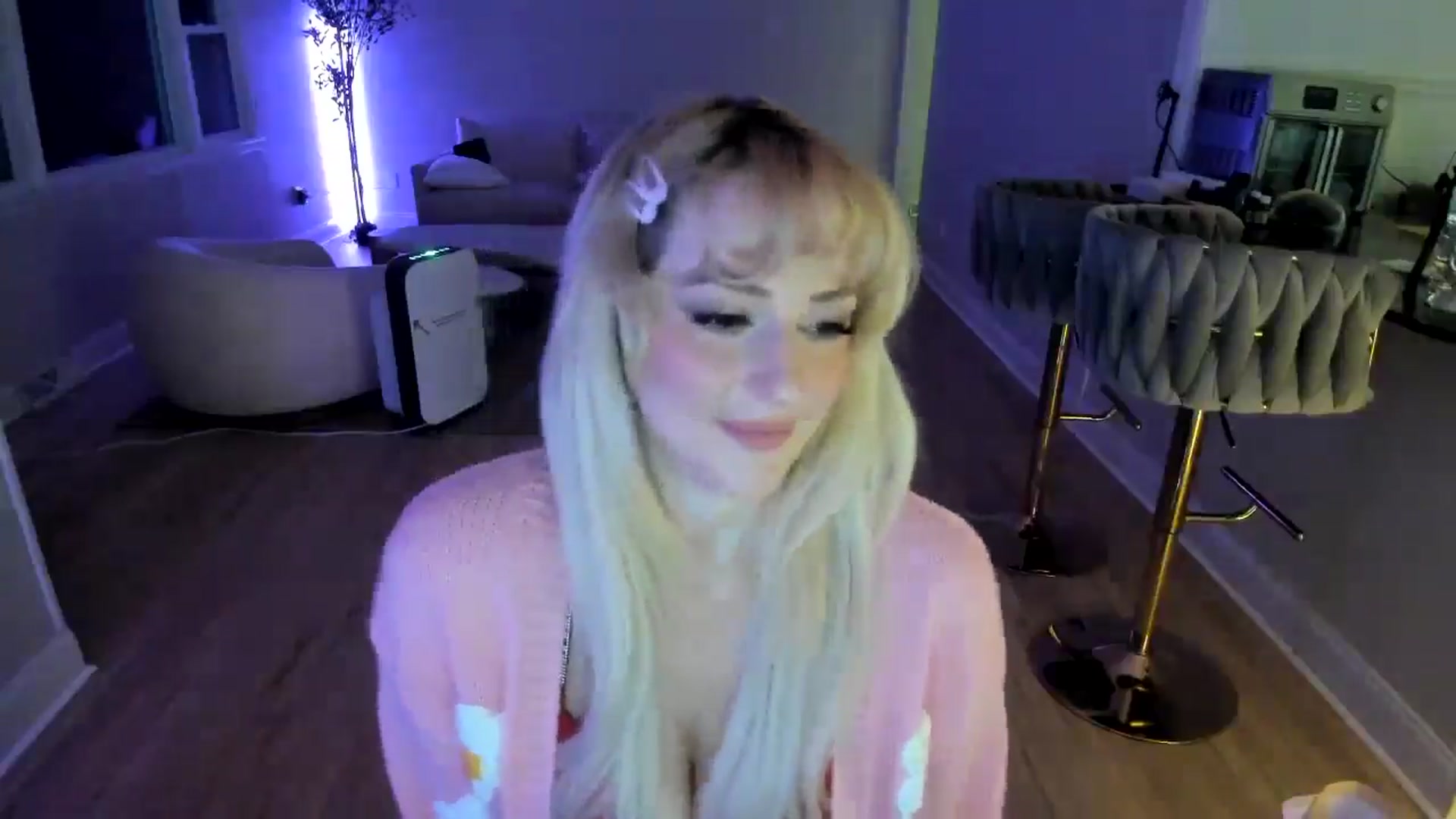 Gallery image thumbnail from Milk_Party's myfreecams stream on, 03/11/2025, 06:31 image 15 of 20