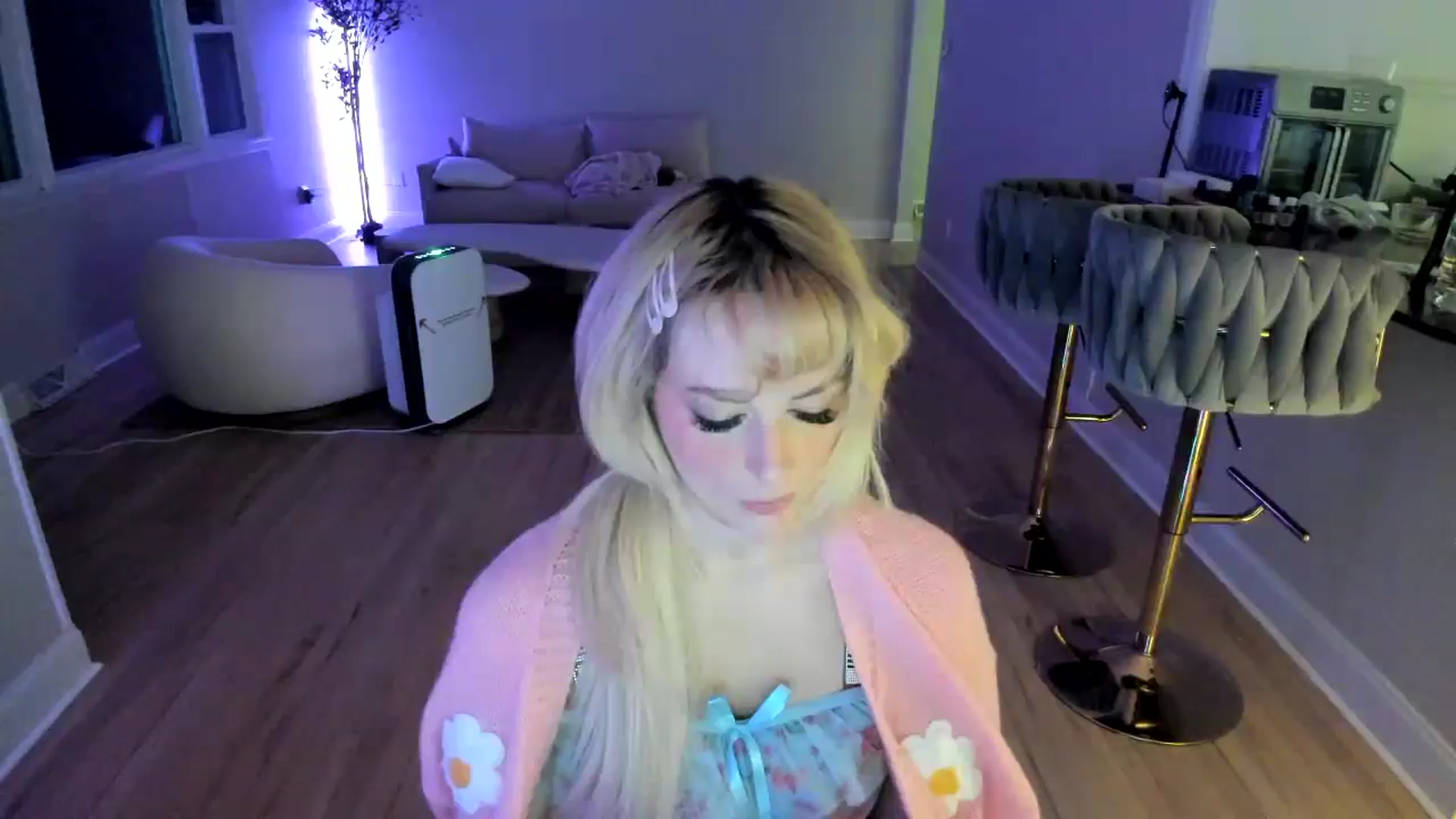 Gallery image thumbnail from Milk_Party's myfreecams stream on, 03/12/2025, 07:26 image 18 of 20