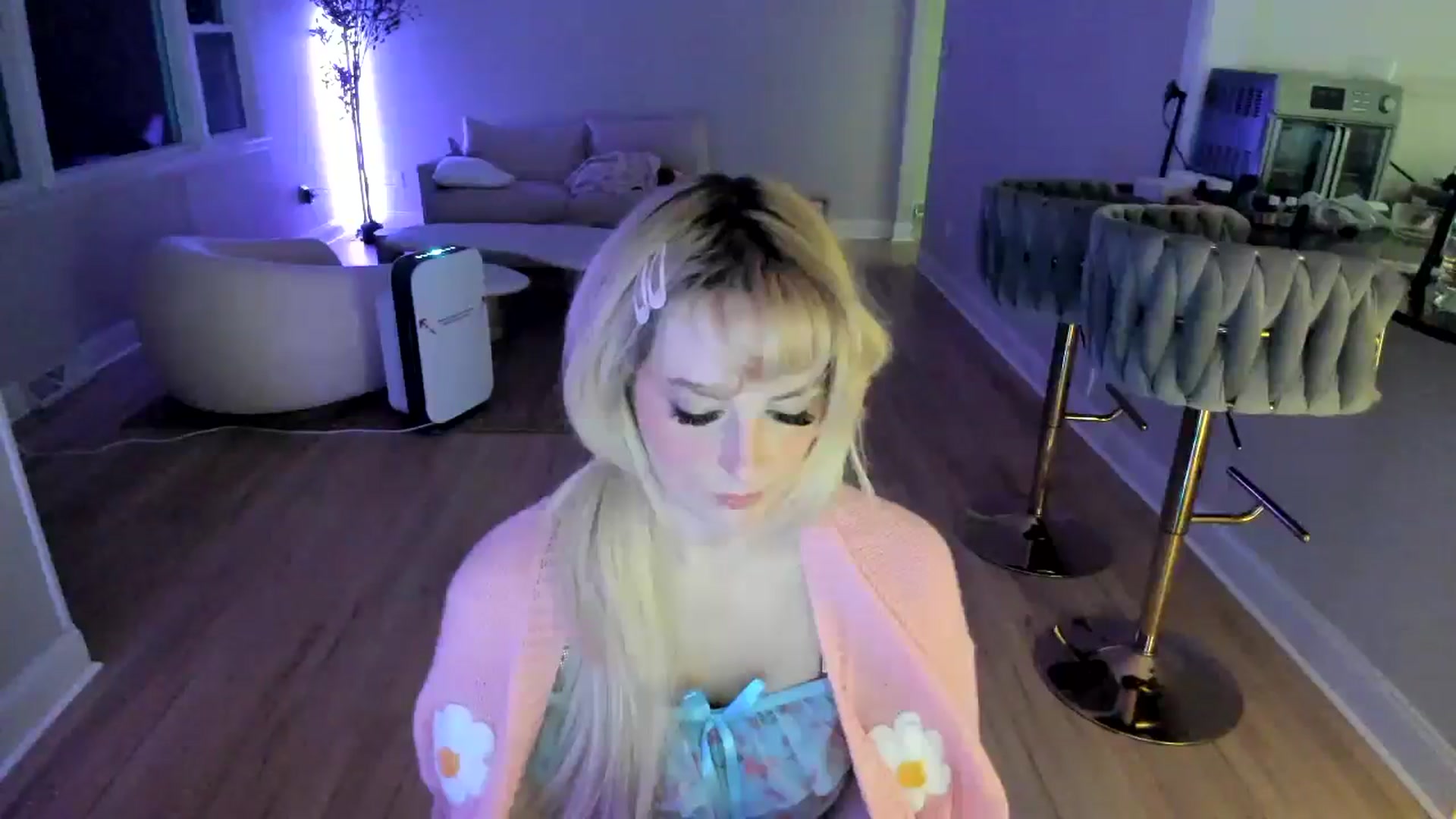 Gallery image thumbnail from Milk_Party's myfreecams stream on, 03/12/2025, 07:26 image 17 of 20