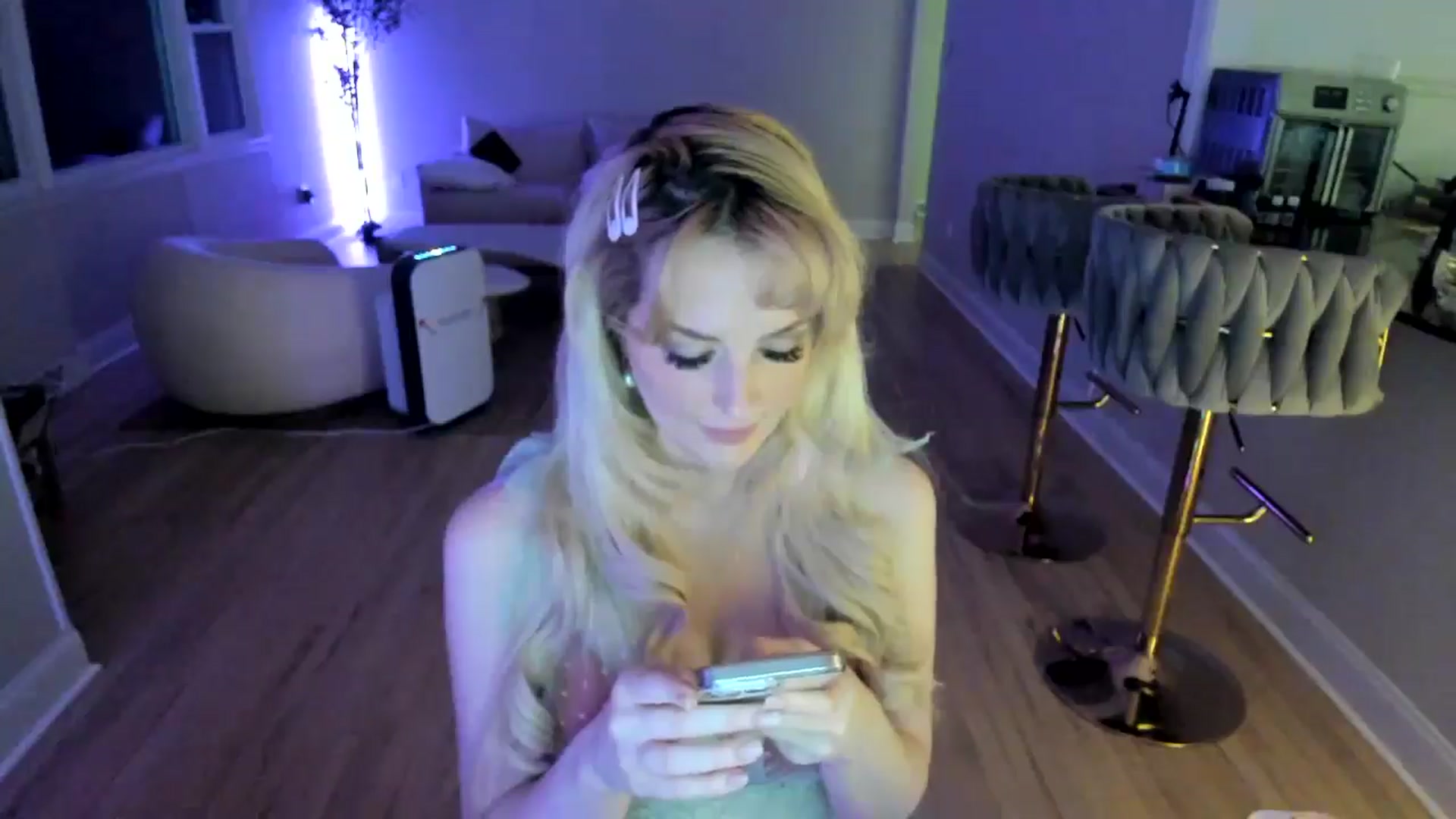 Gallery image thumbnail from Milk_Party's myfreecams stream on, 03/14/2025, 03:04 image 12 of 20