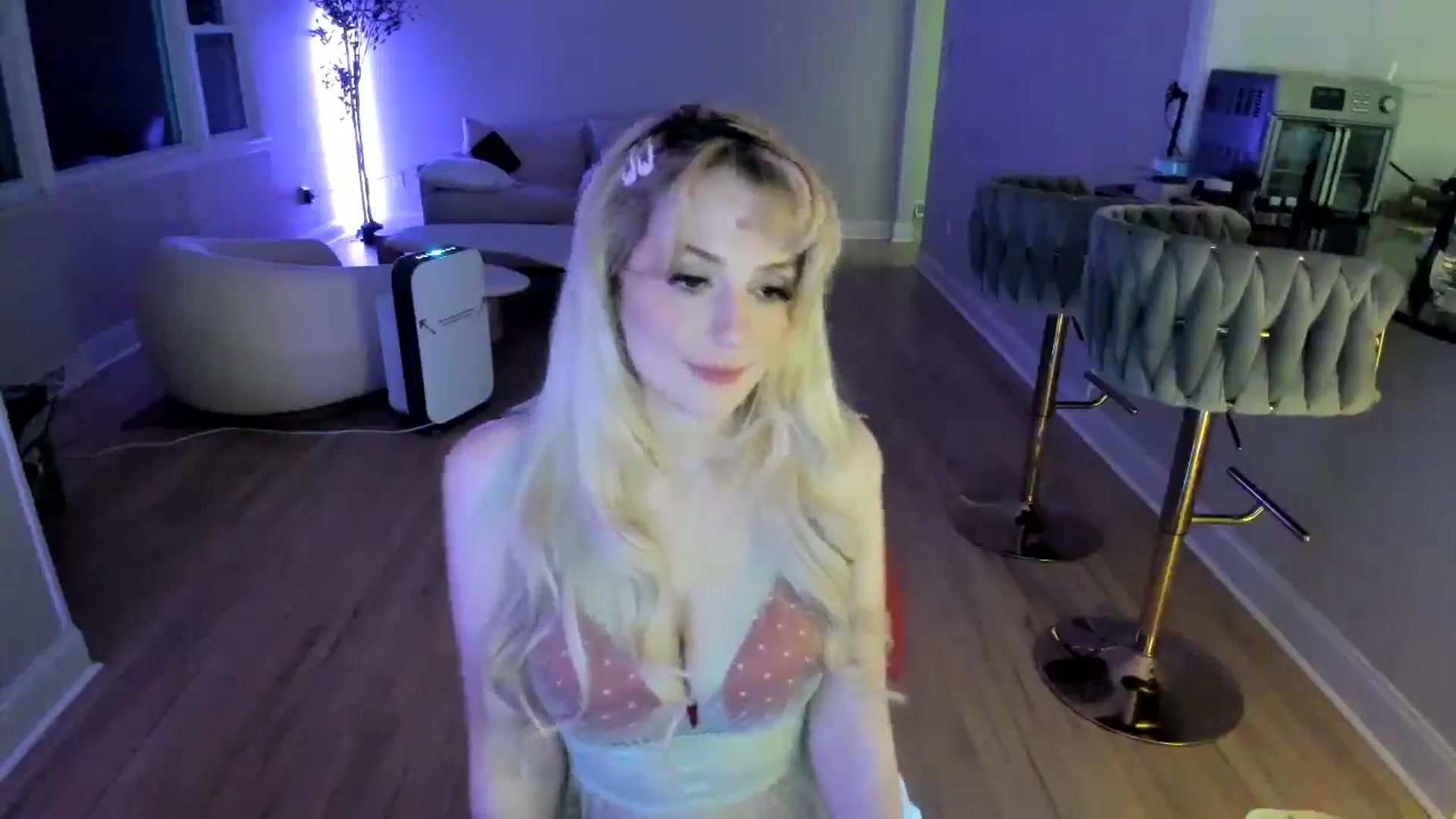 Gallery image thumbnail from Milk_Party's myfreecams stream on, 03/14/2025, 05:39 image 17 of 20