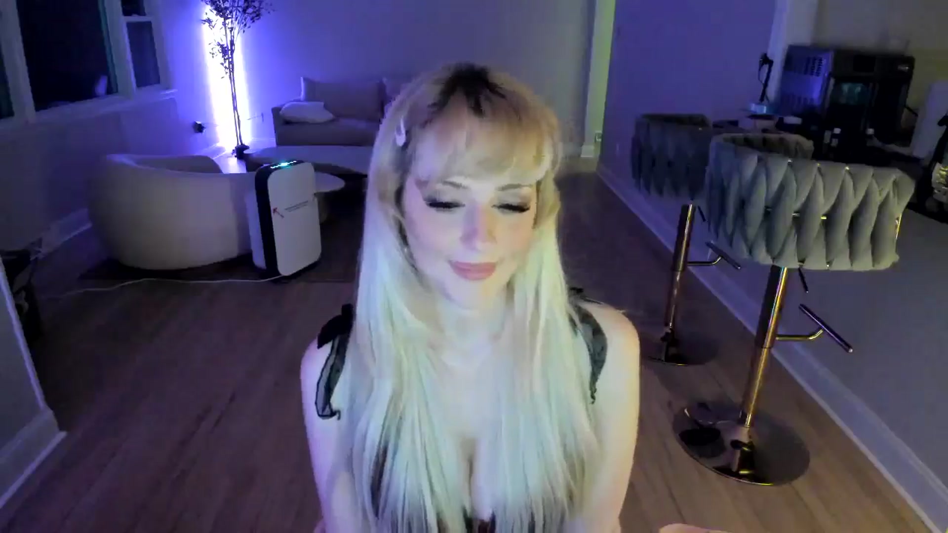 Gallery image thumbnail from Milk_Party's myfreecams stream on, 03/15/2025, 07:40 image 8 of 20