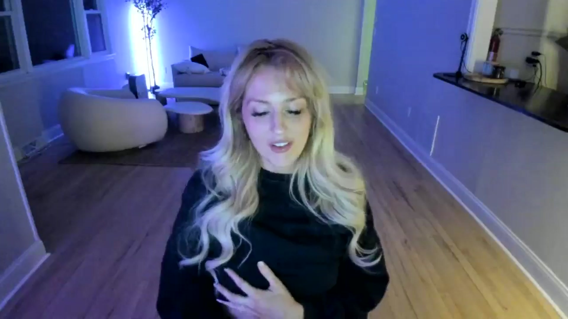 Gallery image thumbnail from Milk_Party's myfreecams stream on, 04/11/2025, 02:05 image 18 of 20