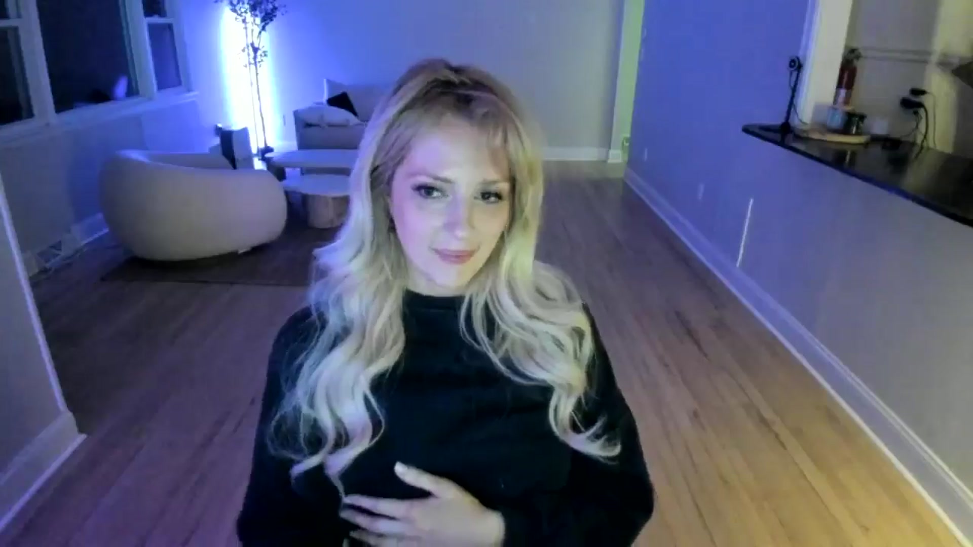 Gallery image thumbnail from Milk_Party's myfreecams stream on, 04/11/2025, 02:05 image 12 of 20