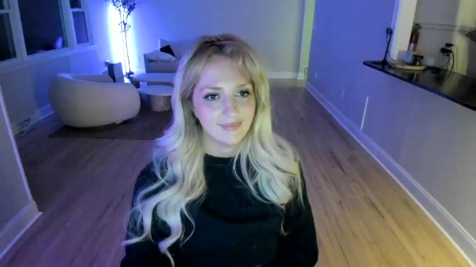 Gallery image thumbnail from Milk_Party's myfreecams stream on, 04/11/2025, 02:05 image 19 of 20