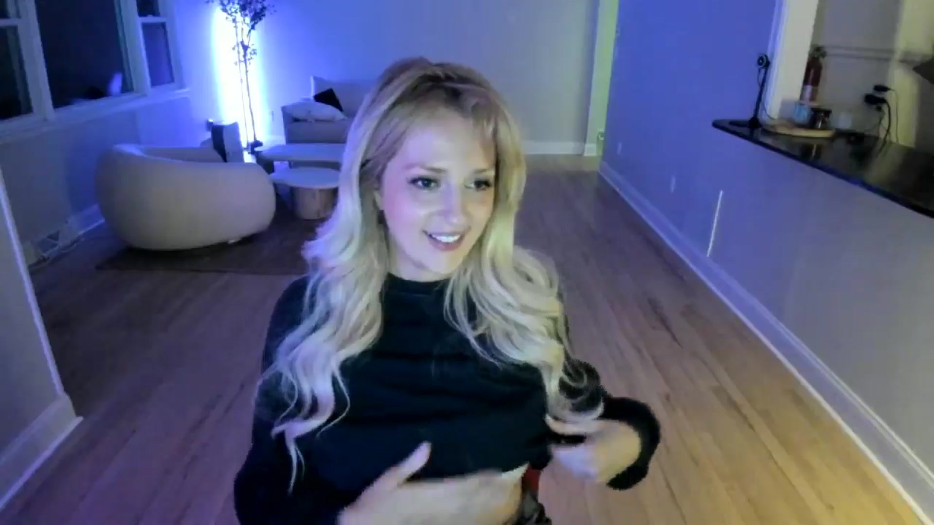Gallery image thumbnail from Milk_Party's myfreecams stream on, 04/11/2025, 02:05 image 2 of 20
