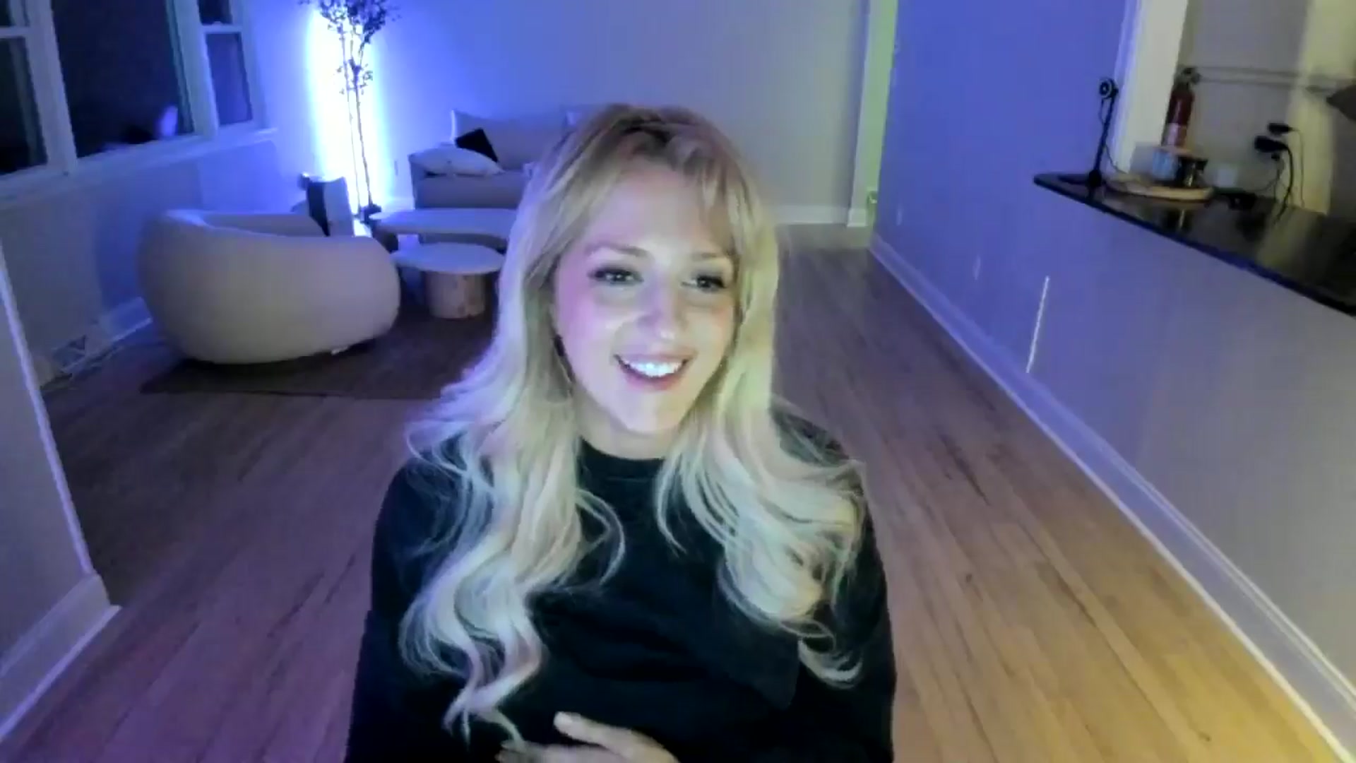 Gallery image thumbnail from Milk_Party's myfreecams stream on, 04/11/2025, 04:03 image 12 of 20