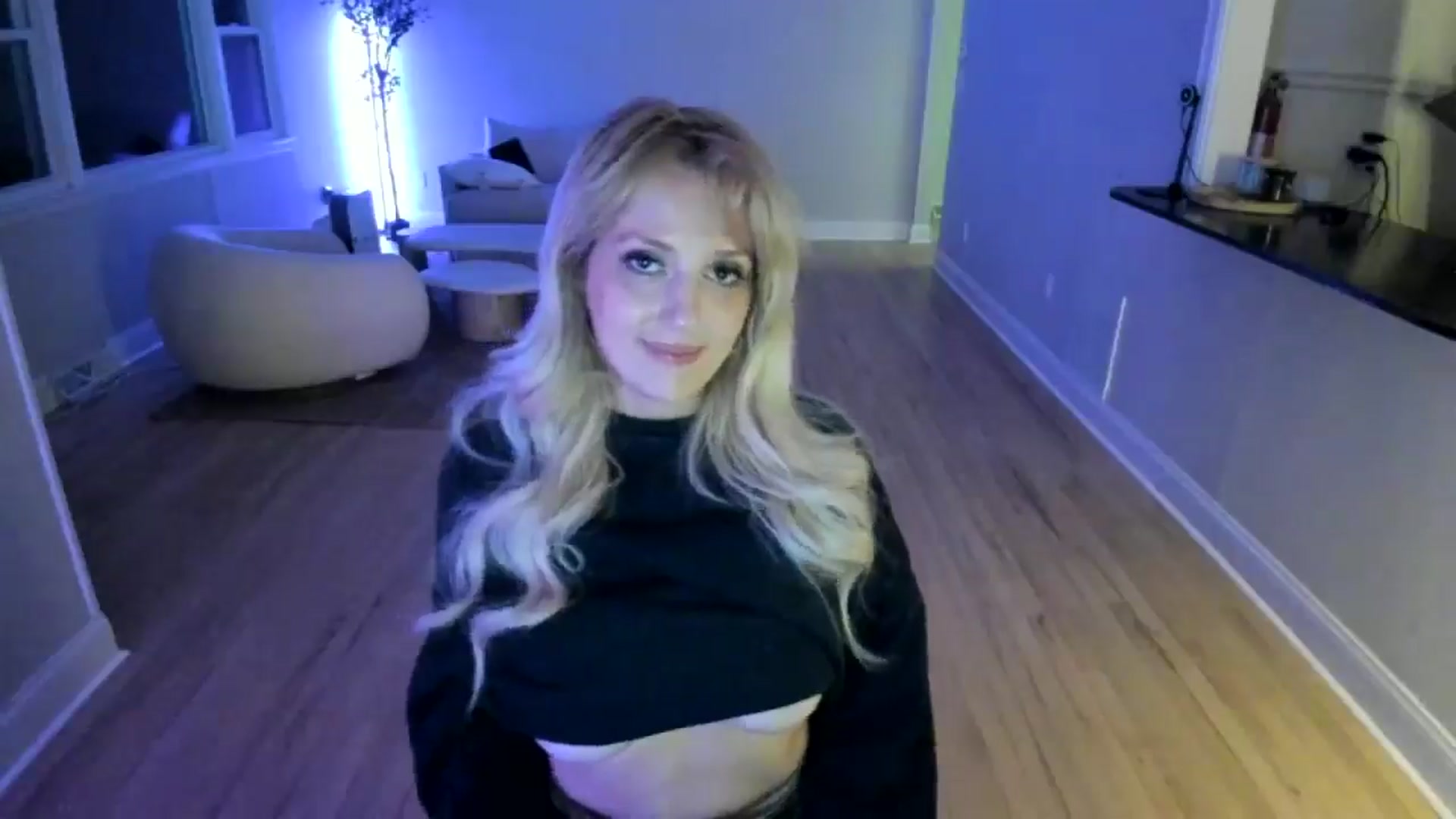 Gallery image thumbnail from Milk_Party's myfreecams stream on, 04/11/2025, 04:03 image 18 of 20