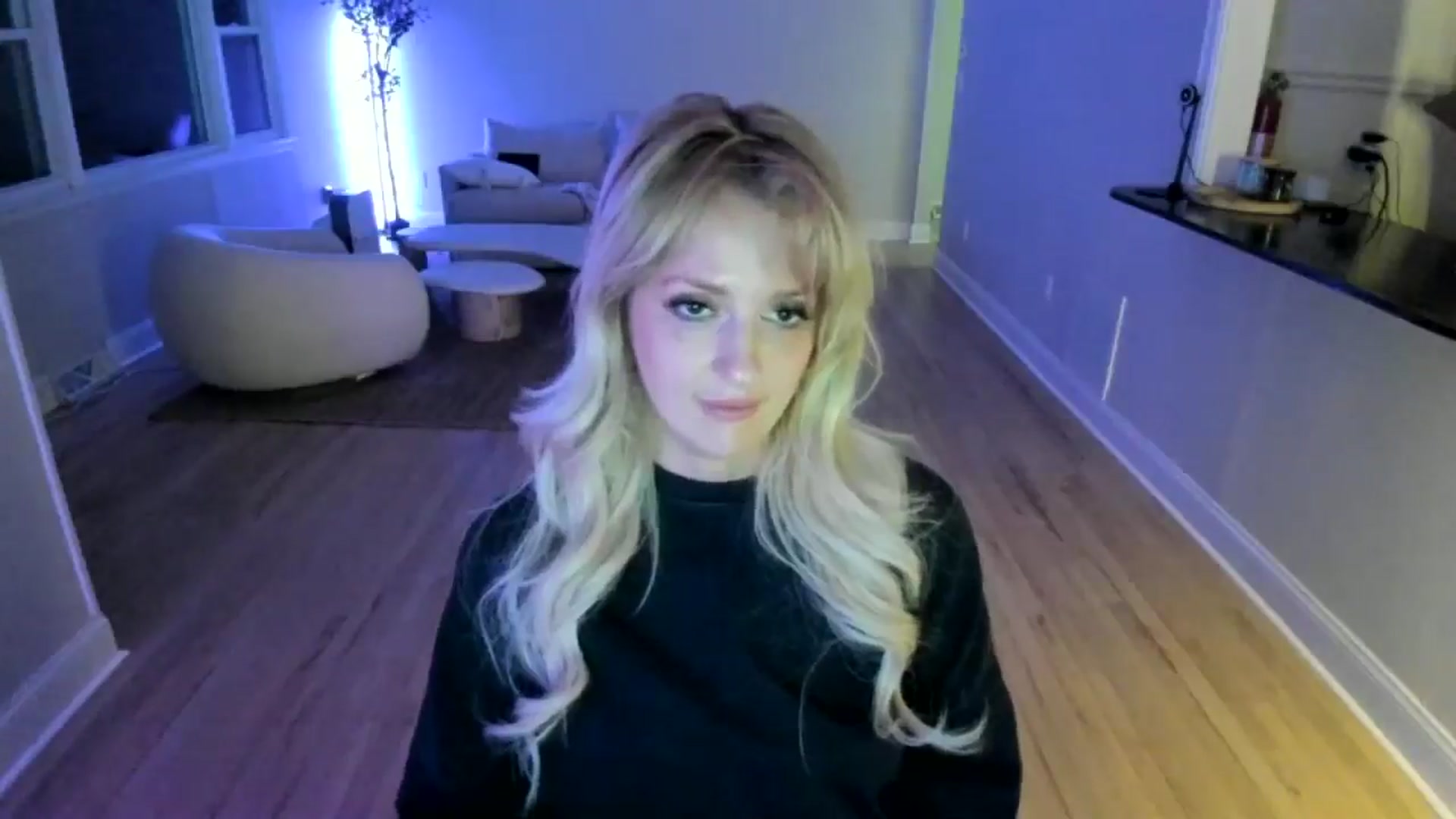 Gallery image thumbnail from Milk_Party's myfreecams stream on, 04/11/2025, 07:13 image 9 of 20