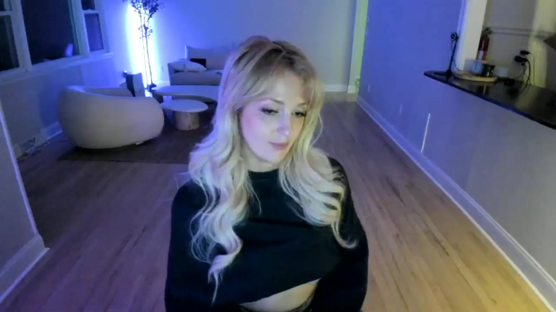 Gallery image thumbnail from Milk_Party's myfreecams stream on, 04/11/2025, 07:13 image 13 of 20
