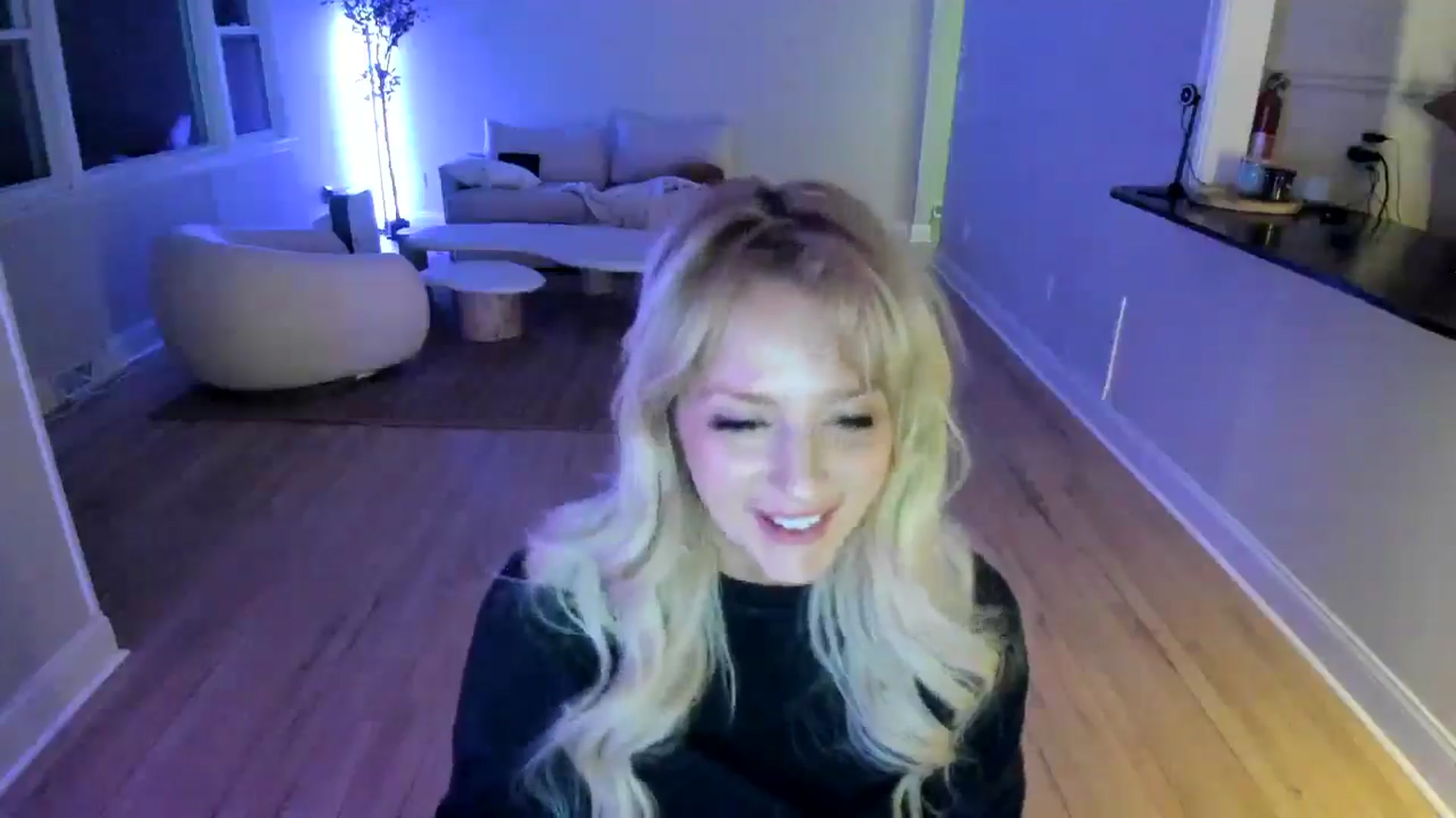 Gallery image thumbnail from Milk_Party's myfreecams stream on, 04/11/2025, 07:13 image 16 of 20