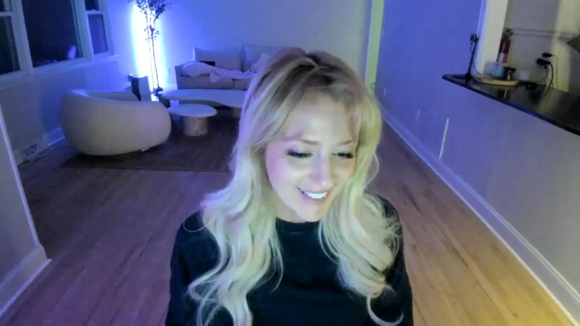 Gallery image thumbnail from Milk_Party's myfreecams stream on, 04/11/2025, 07:58 image 19 of 20