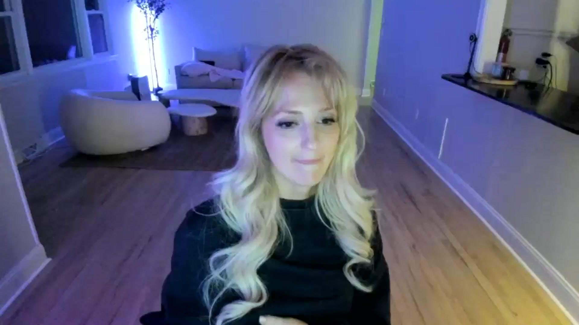 Gallery image thumbnail from Milk_Party's myfreecams stream on, 04/11/2025, 07:58 image 10 of 20