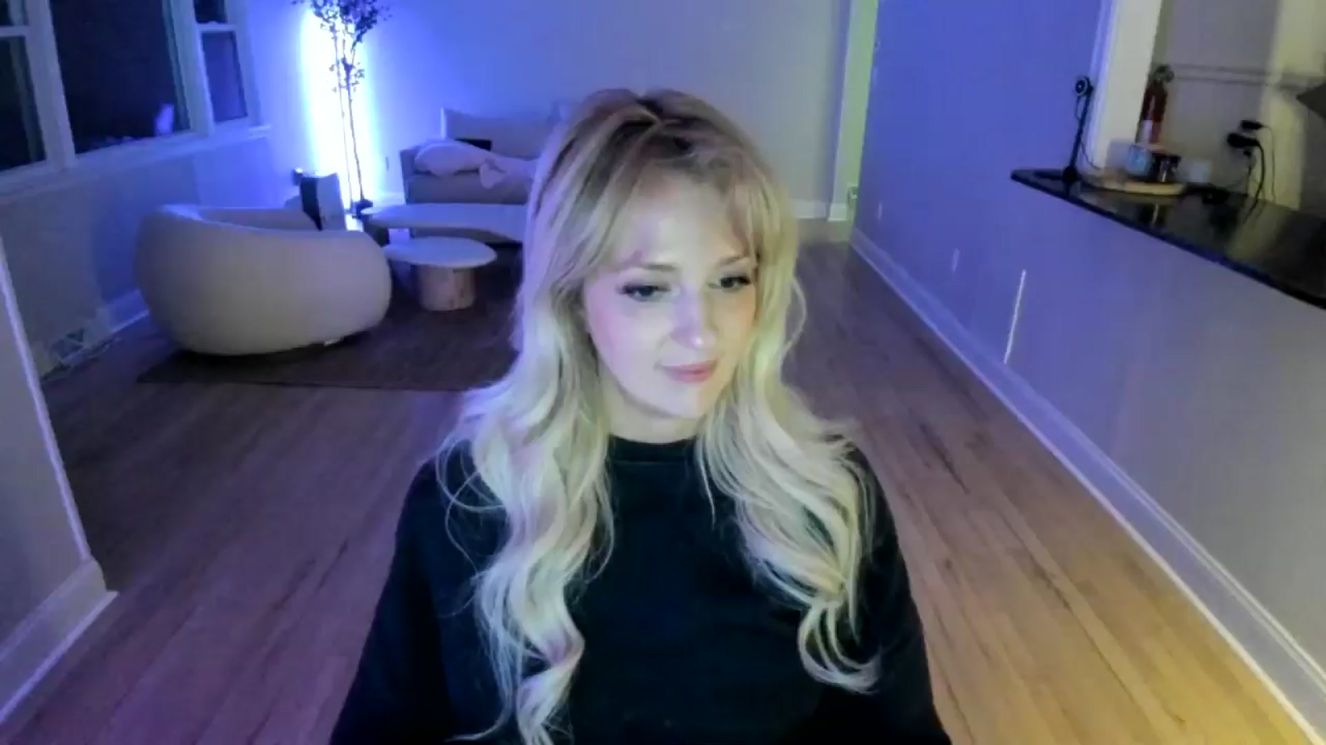 Gallery image thumbnail from Milk_Party's myfreecams stream on, 04/11/2025, 07:58 image 16 of 20