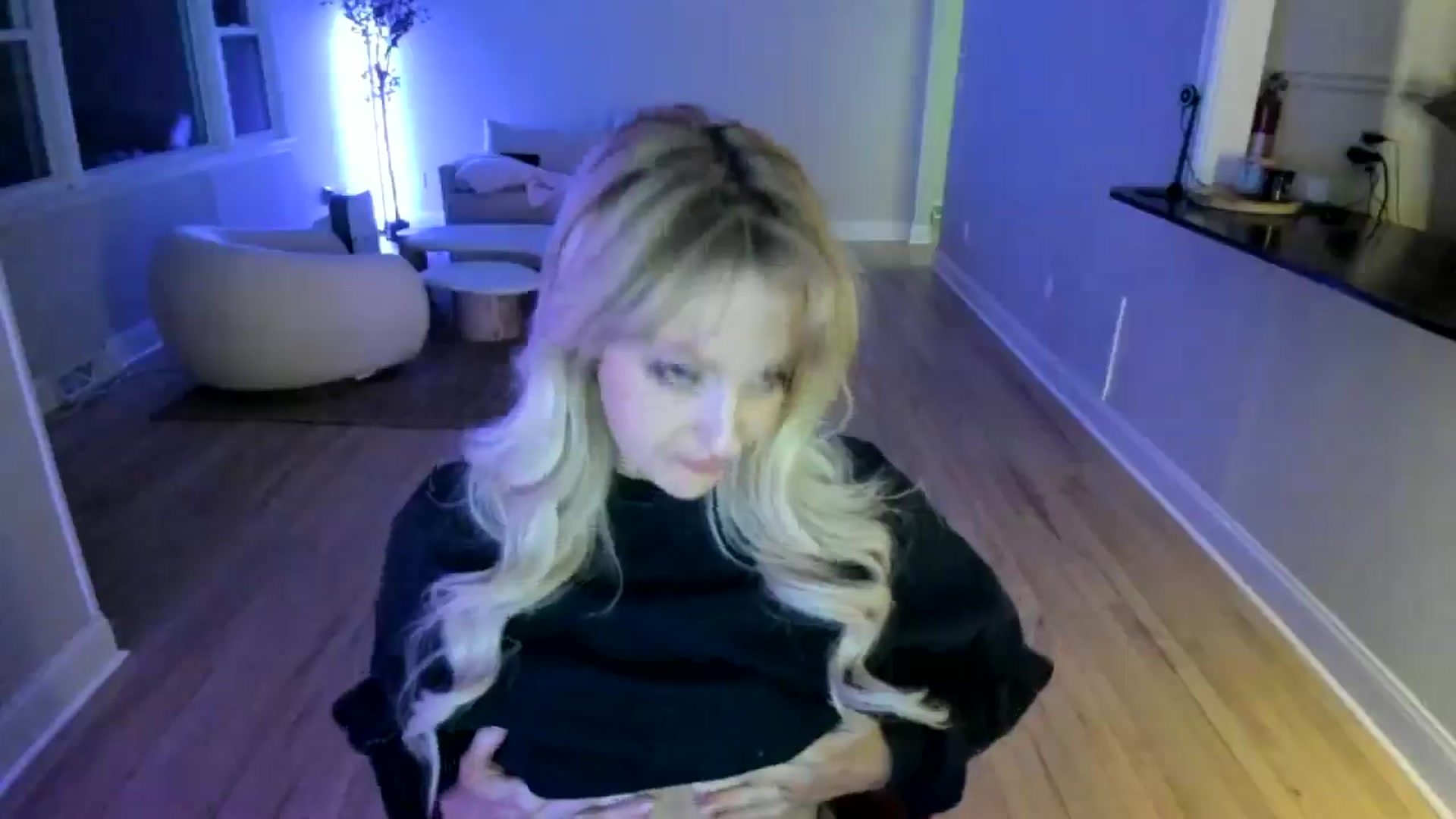 Gallery image thumbnail from Milk_Party's myfreecams stream on, 04/11/2025, 07:58 image 8 of 20