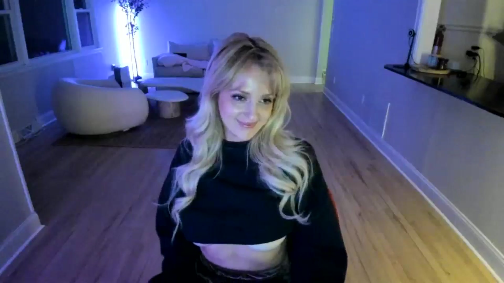 Gallery image thumbnail from Milk_Party's myfreecams stream on, 04/11/2025, 07:58 image 15 of 20