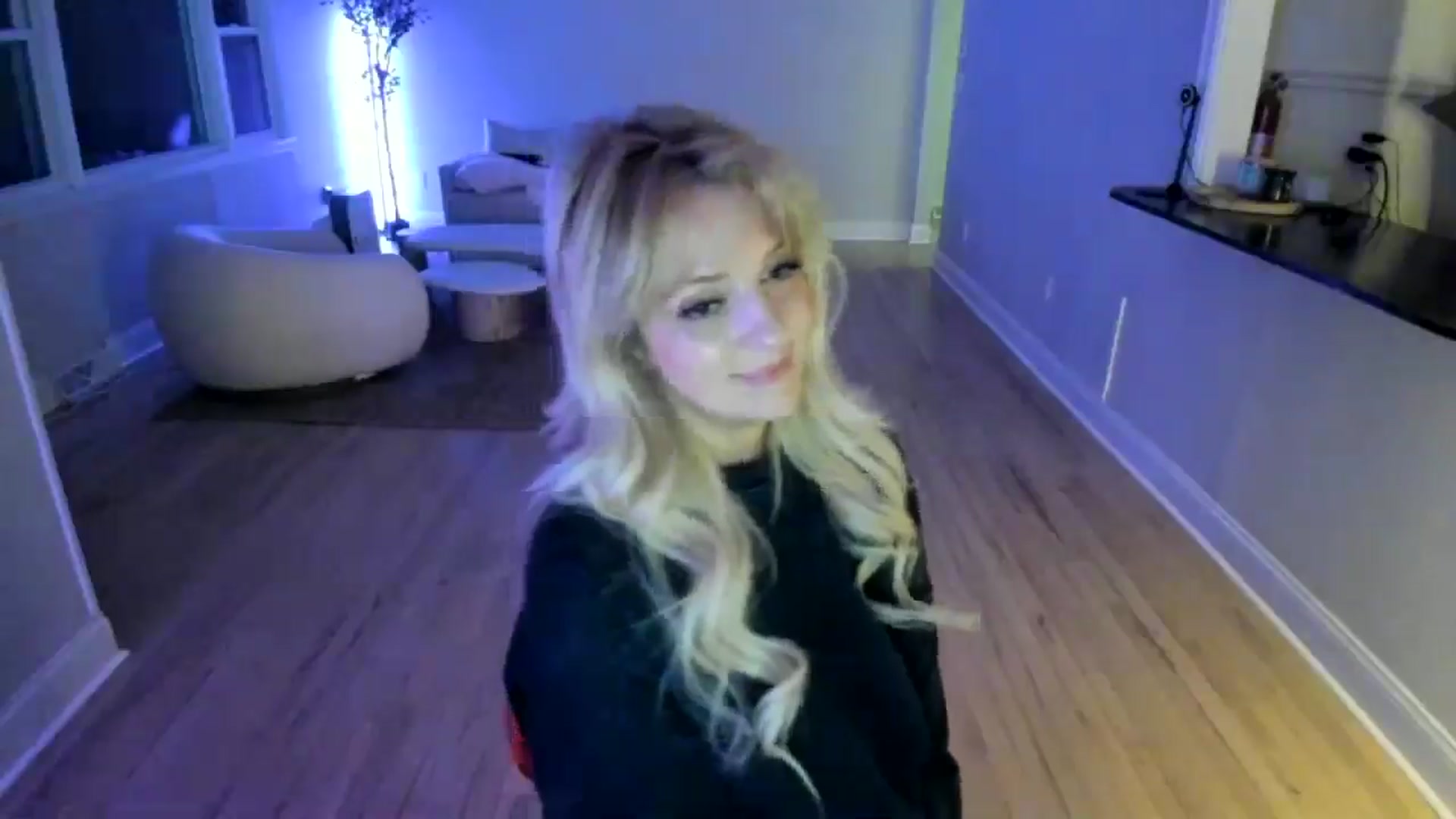 Gallery image thumbnail from Milk_Party's myfreecams stream on, 04/11/2025, 07:58 image 12 of 20