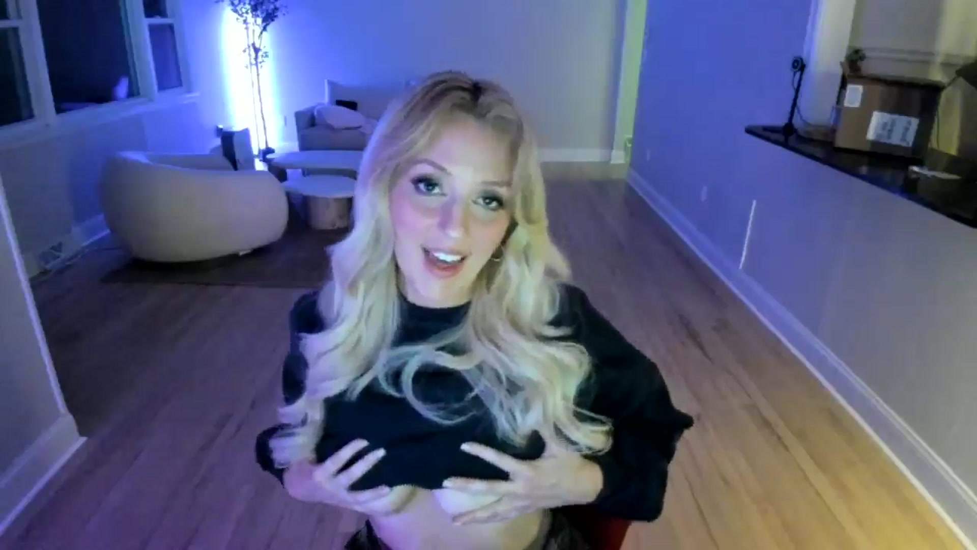 Gallery image thumbnail from Milk_Party's myfreecams stream on, 04/12/2025, 05:10 image 14 of 20