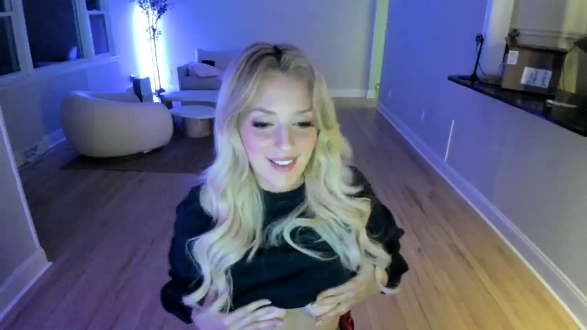 Gallery image thumbnail from Milk_Party's myfreecams stream on, 04/12/2025, 05:10 image 13 of 20