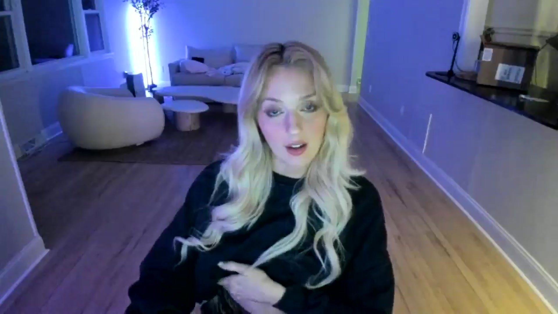 Gallery image thumbnail from Milk_Party's myfreecams stream on, 04/12/2025, 05:10 image 6 of 20