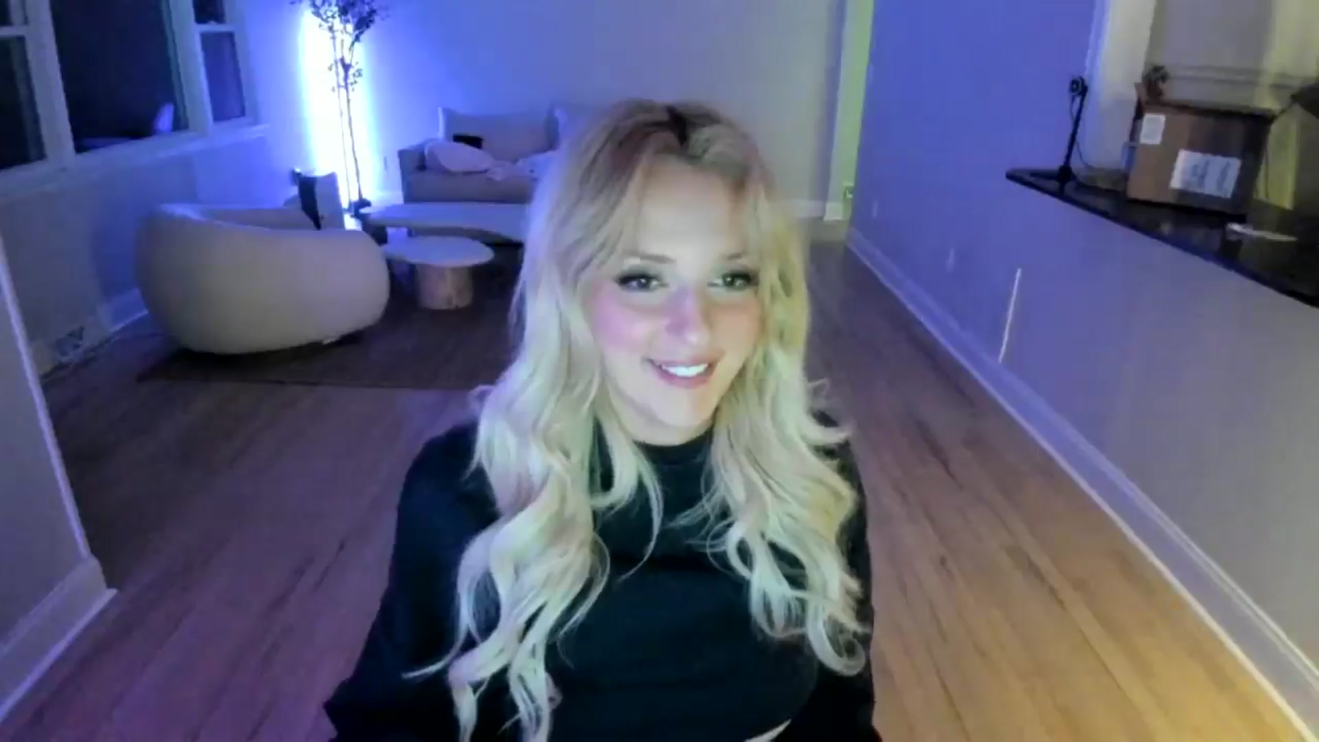 Gallery image thumbnail from Milk_Party's myfreecams stream on, 04/12/2025, 05:55 image 11 of 20