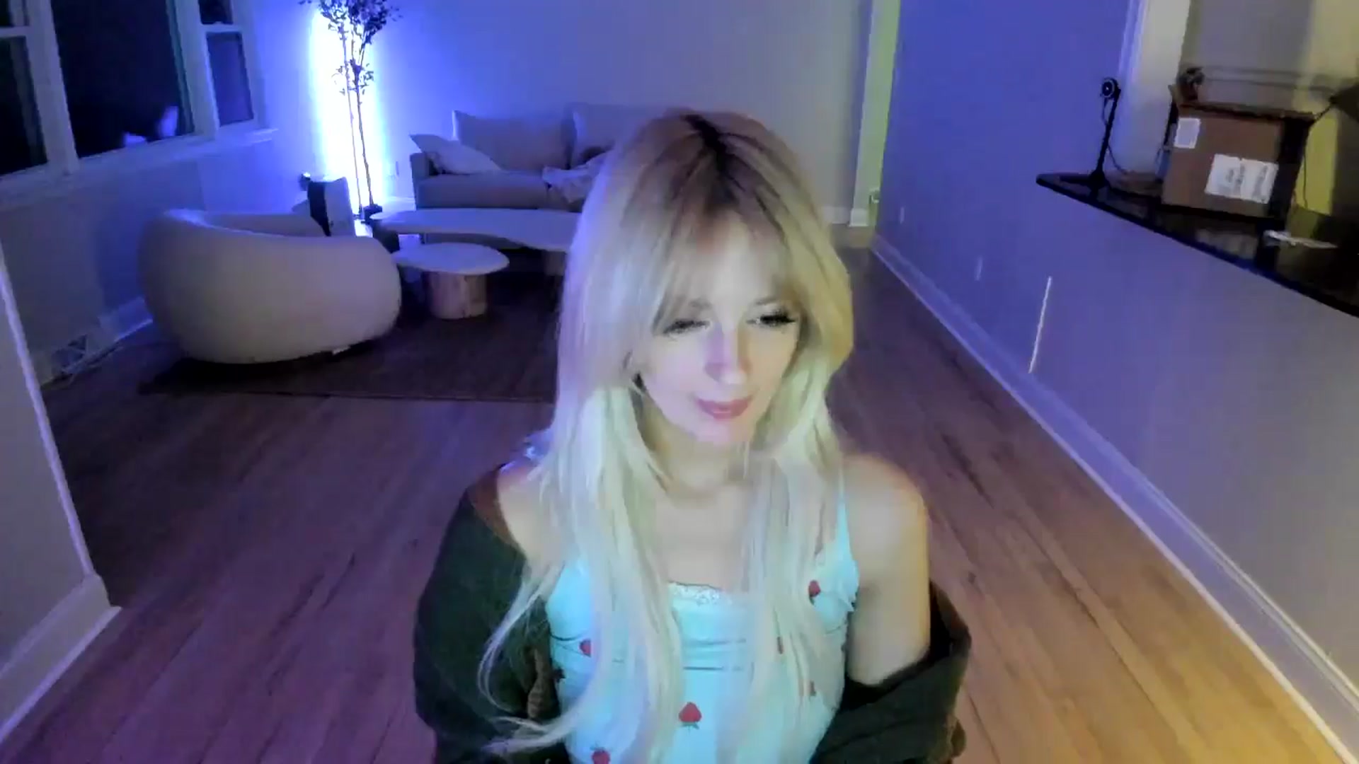 Gallery image thumbnail from Milk_Party's myfreecams stream on, 04/13/2025, 04:50 image 7 of 20