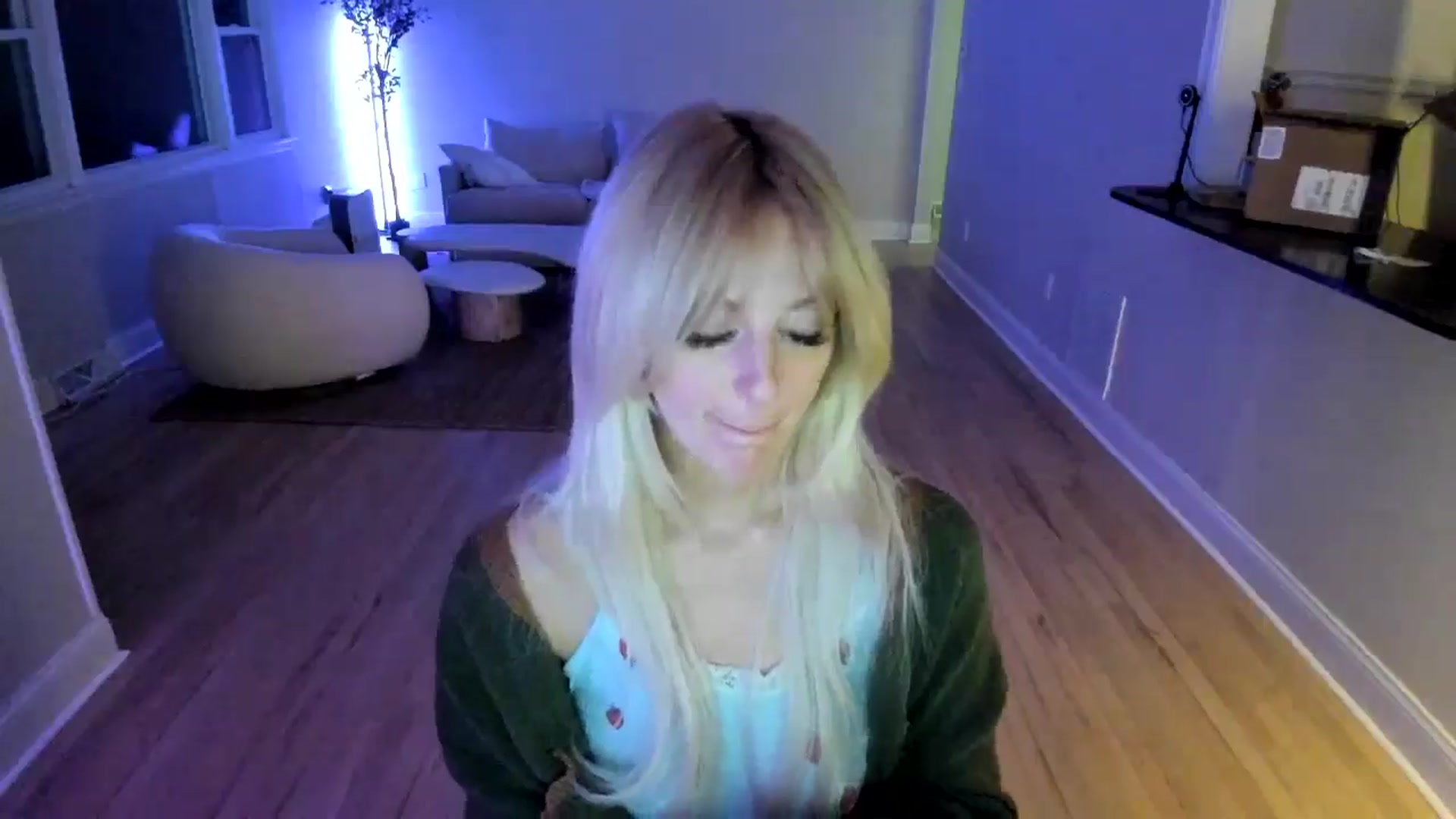 Gallery image thumbnail from Milk_Party's myfreecams stream on, 04/13/2025, 04:50 image 14 of 20