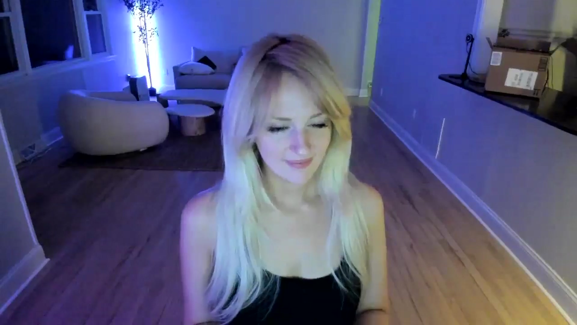 Gallery image thumbnail from Milk_Party's myfreecams stream on, 04/14/2025, 02:36 image 7 of 20