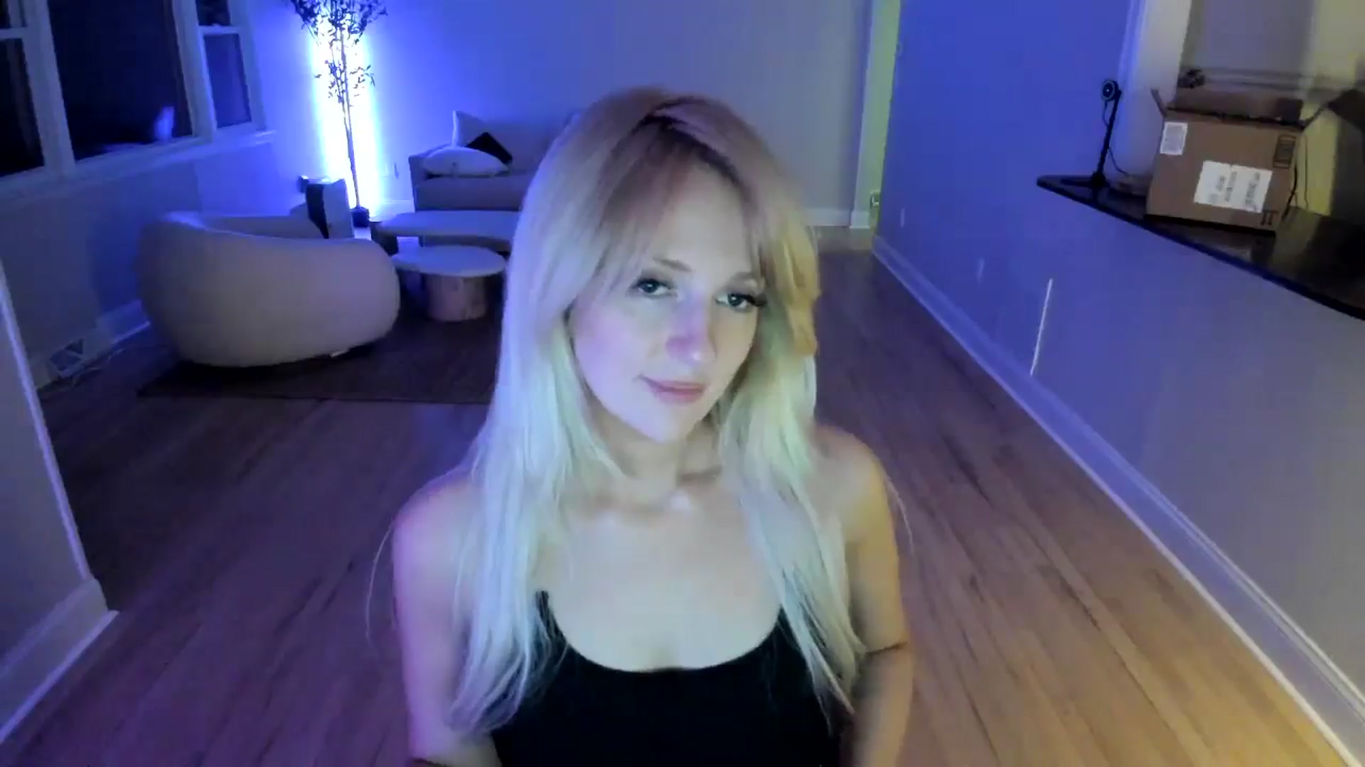 Gallery image thumbnail from Milk_Party's myfreecams stream on, 04/14/2025, 02:36 image 5 of 20