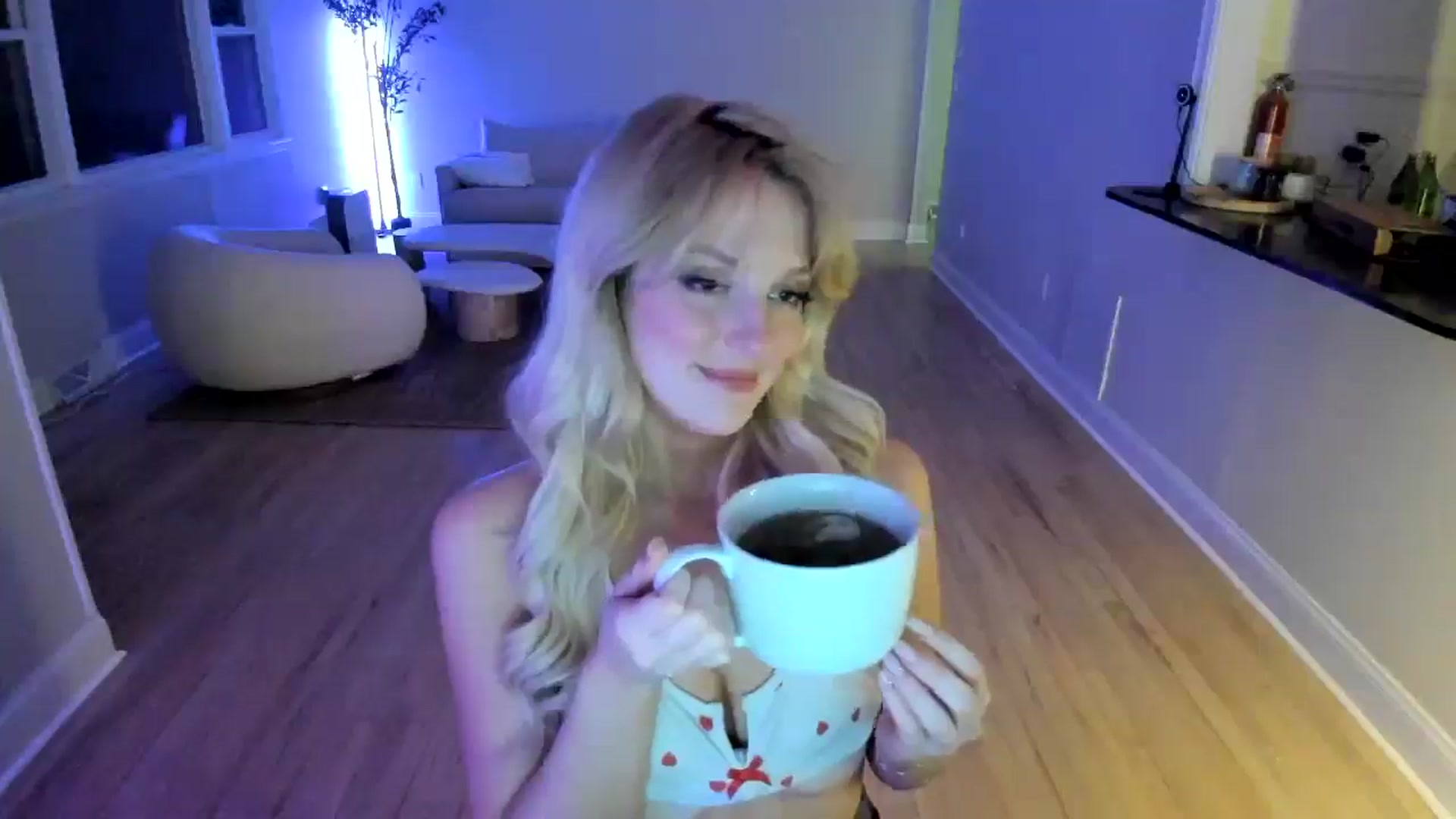 Gallery image thumbnail from Milk_Party's myfreecams stream on, 04/17/2025, 02:06 image 5 of 20