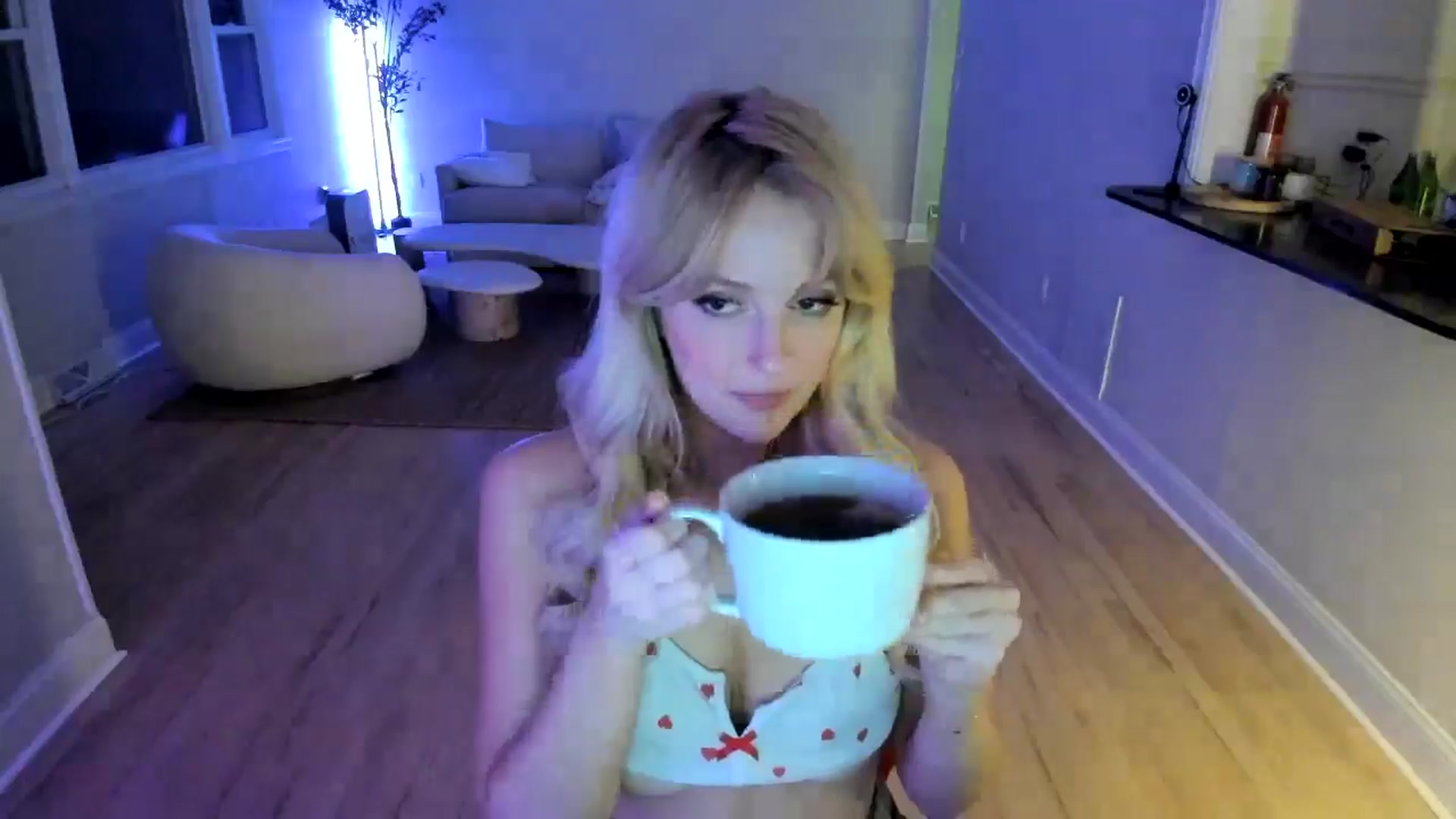 Gallery image thumbnail from Milk_Party's myfreecams stream on, 04/17/2025, 02:06 image 17 of 20