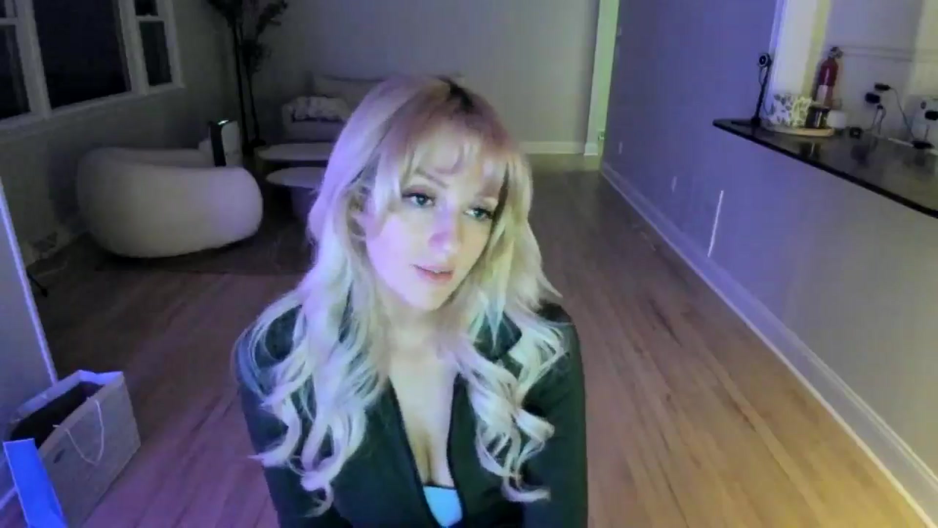 Gallery image thumbnail from Milk_Party's myfreecams stream on, 04/25/2025, 24:41 image 9 of 20