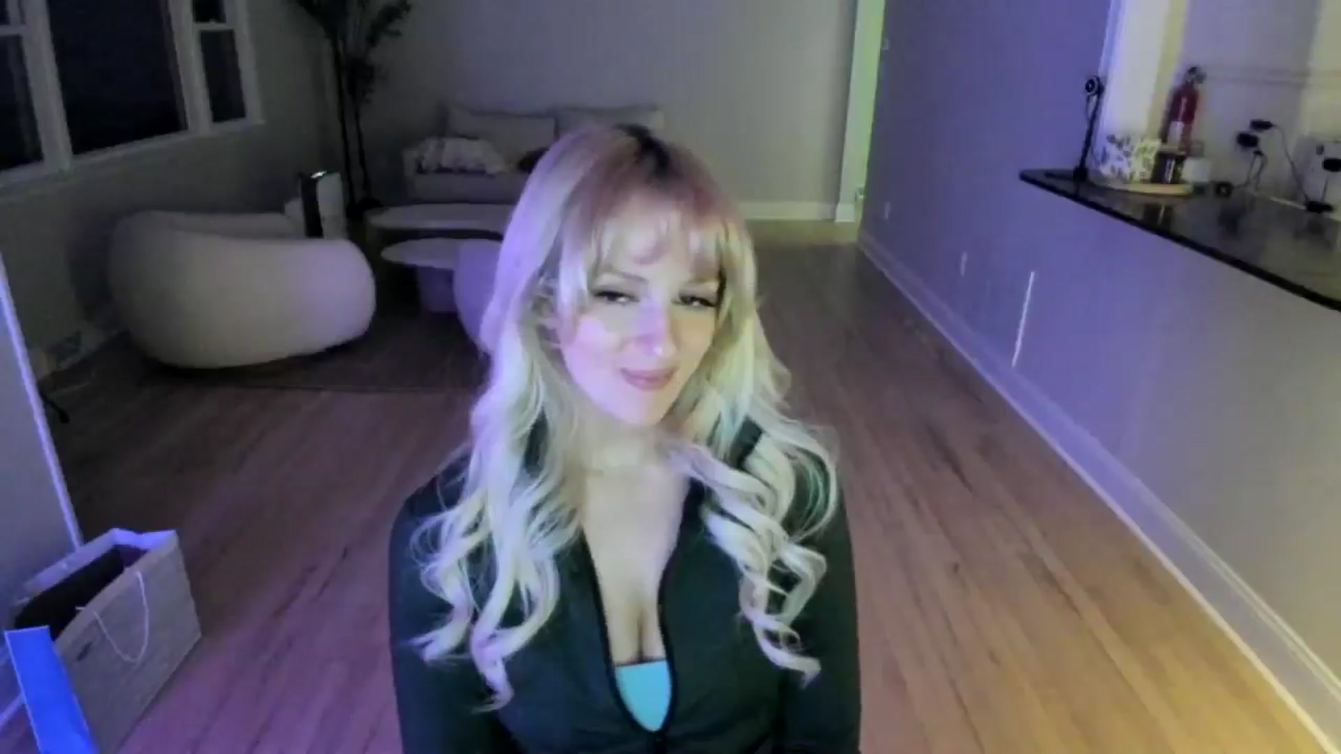 Gallery image thumbnail from Milk_Party's myfreecams stream on, 04/25/2025, 24:41 image 16 of 20