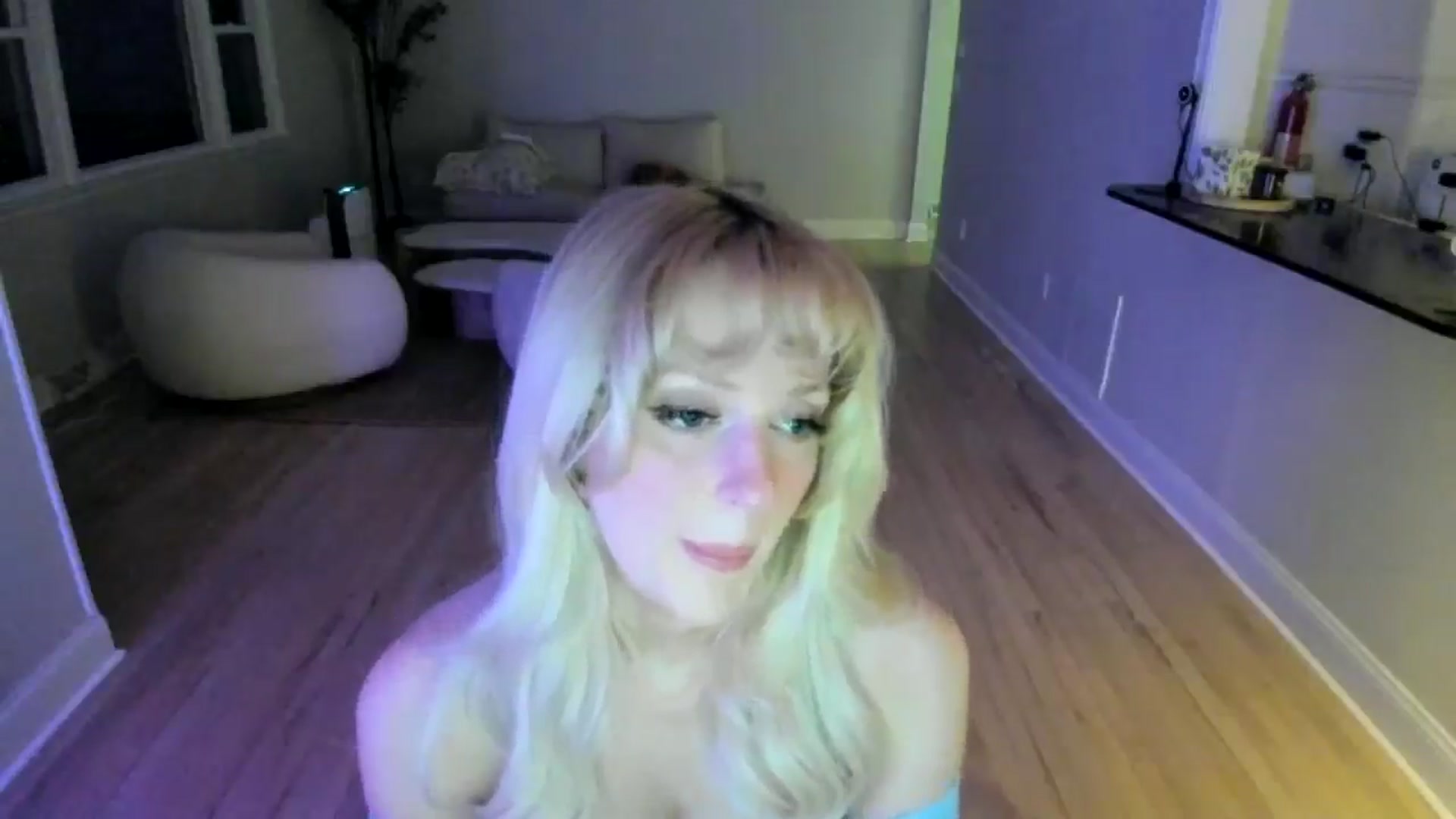 Gallery image thumbnail from Milk_Party's myfreecams stream on, 04/26/2025, 03:53 image 16 of 20