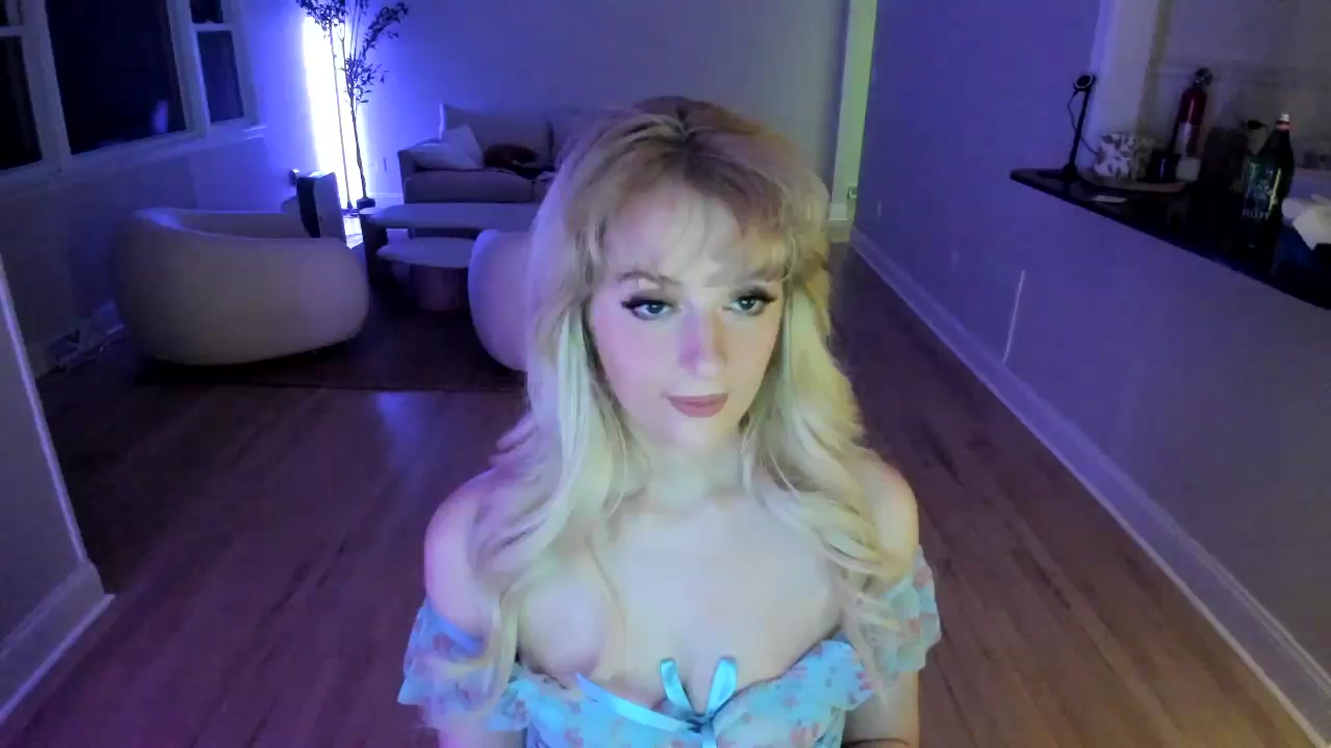 Gallery image thumbnail from Milk_Party's myfreecams stream on, 05/24/2025, 01:43 image 18 of 20