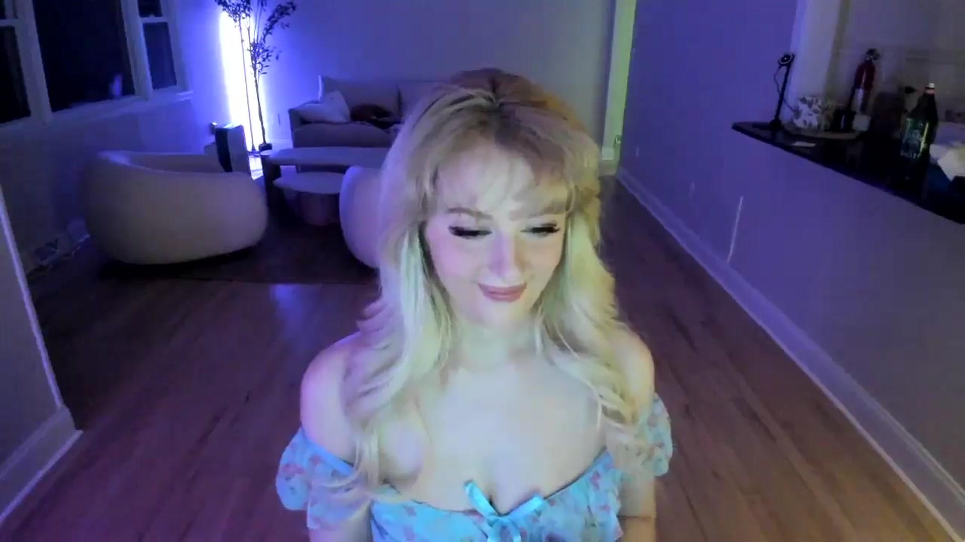 Gallery image thumbnail from Milk_Party's myfreecams stream on, 05/24/2025, 01:43 image 11 of 20
