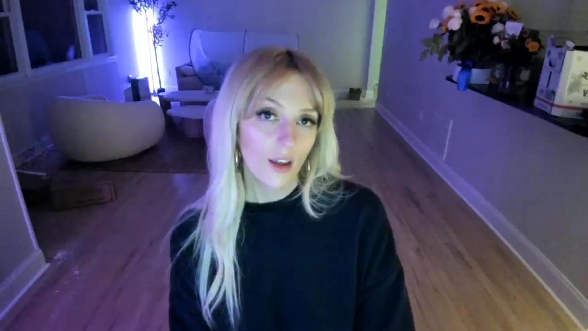 Gallery image thumbnail from Milk_Party's myfreecams stream on, 06/01/2025, 05:34 image 6 of 20