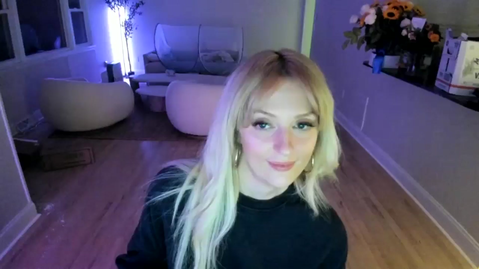 Gallery image thumbnail from Milk_Party's myfreecams stream on, 06/01/2025, 05:34 image 5 of 20