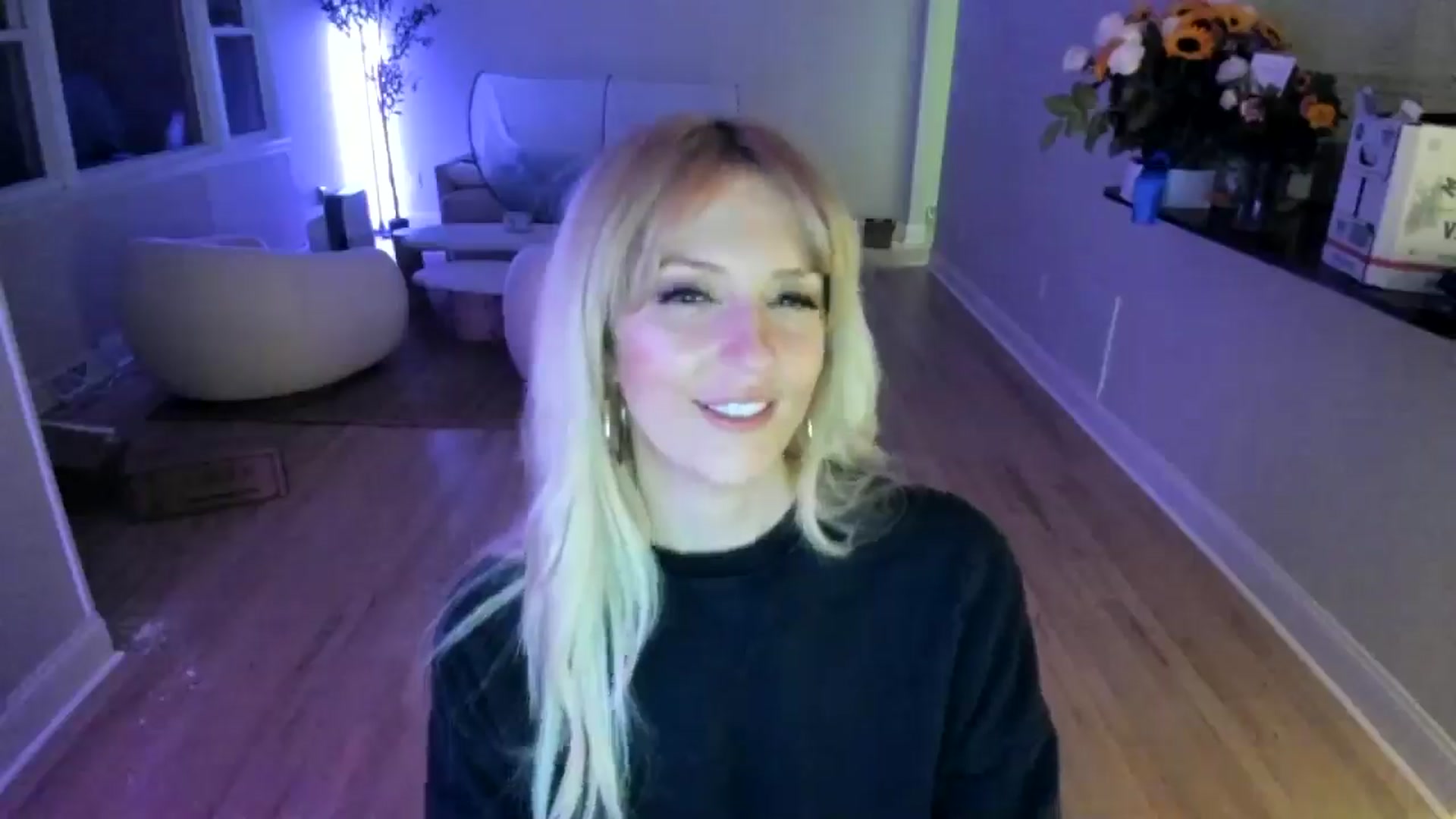 Gallery image thumbnail from Milk_Party's myfreecams stream on, 06/01/2025, 05:34 image 4 of 20