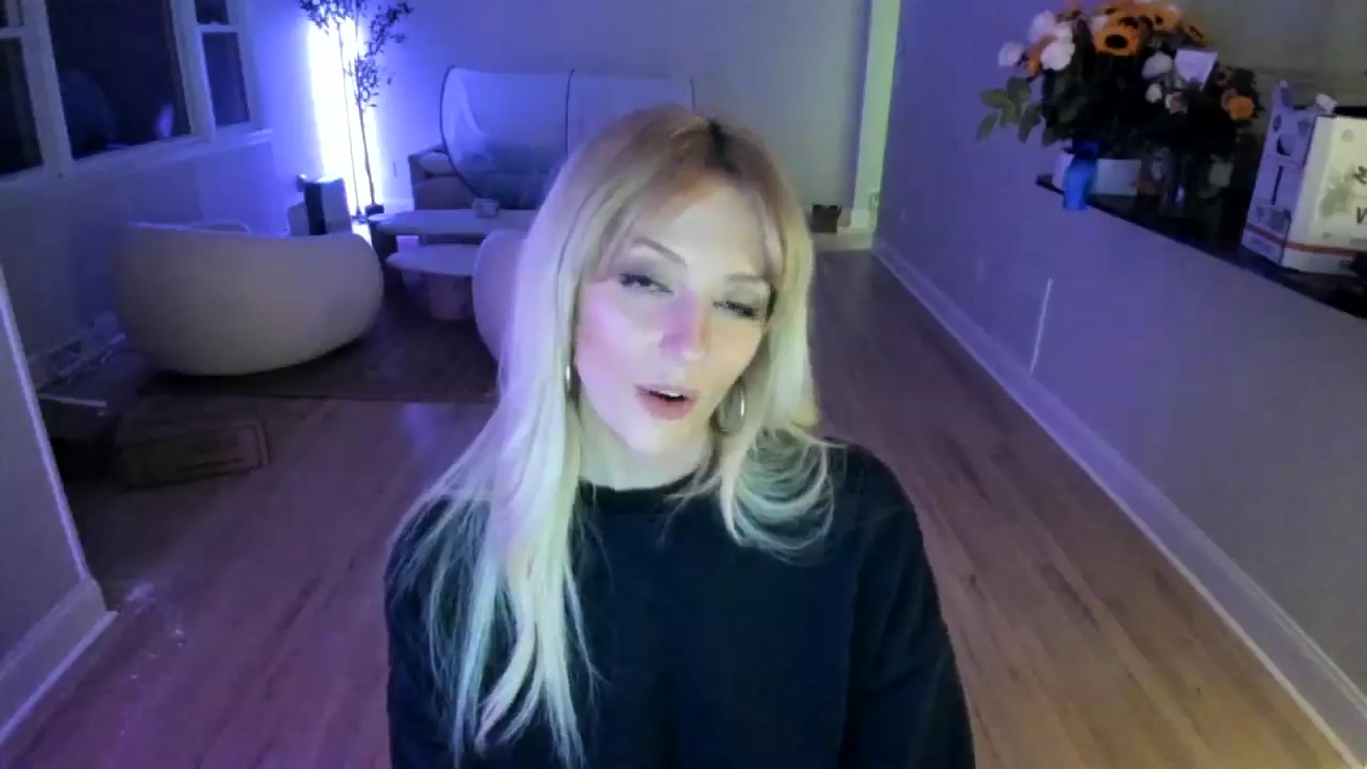 Gallery image thumbnail from Milk_Party's myfreecams stream on, 06/01/2025, 05:34 image 16 of 20