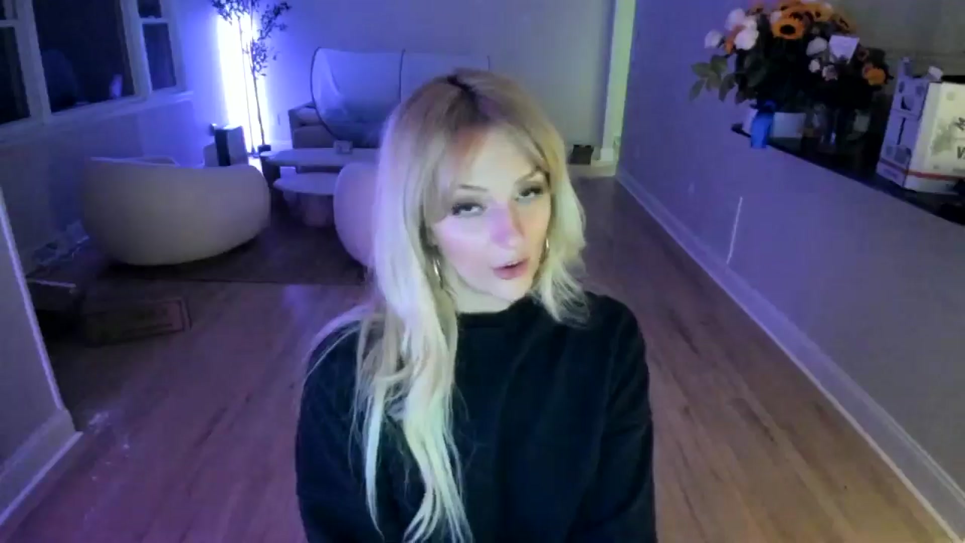 Gallery image thumbnail from Milk_Party's myfreecams stream on, 06/01/2025, 05:34 image 8 of 20