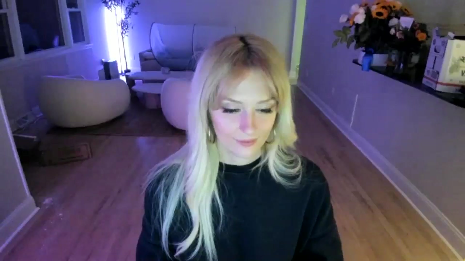 Gallery image thumbnail from Milk_Party's myfreecams stream on, 06/01/2025, 05:34 image 14 of 20