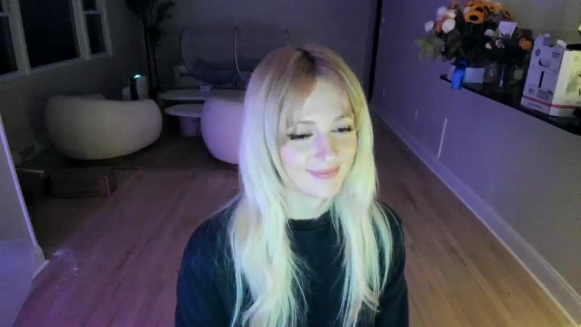 Gallery image thumbnail from Milk_Party's myfreecams stream on, 06/03/2025, 03:32 image 15 of 20