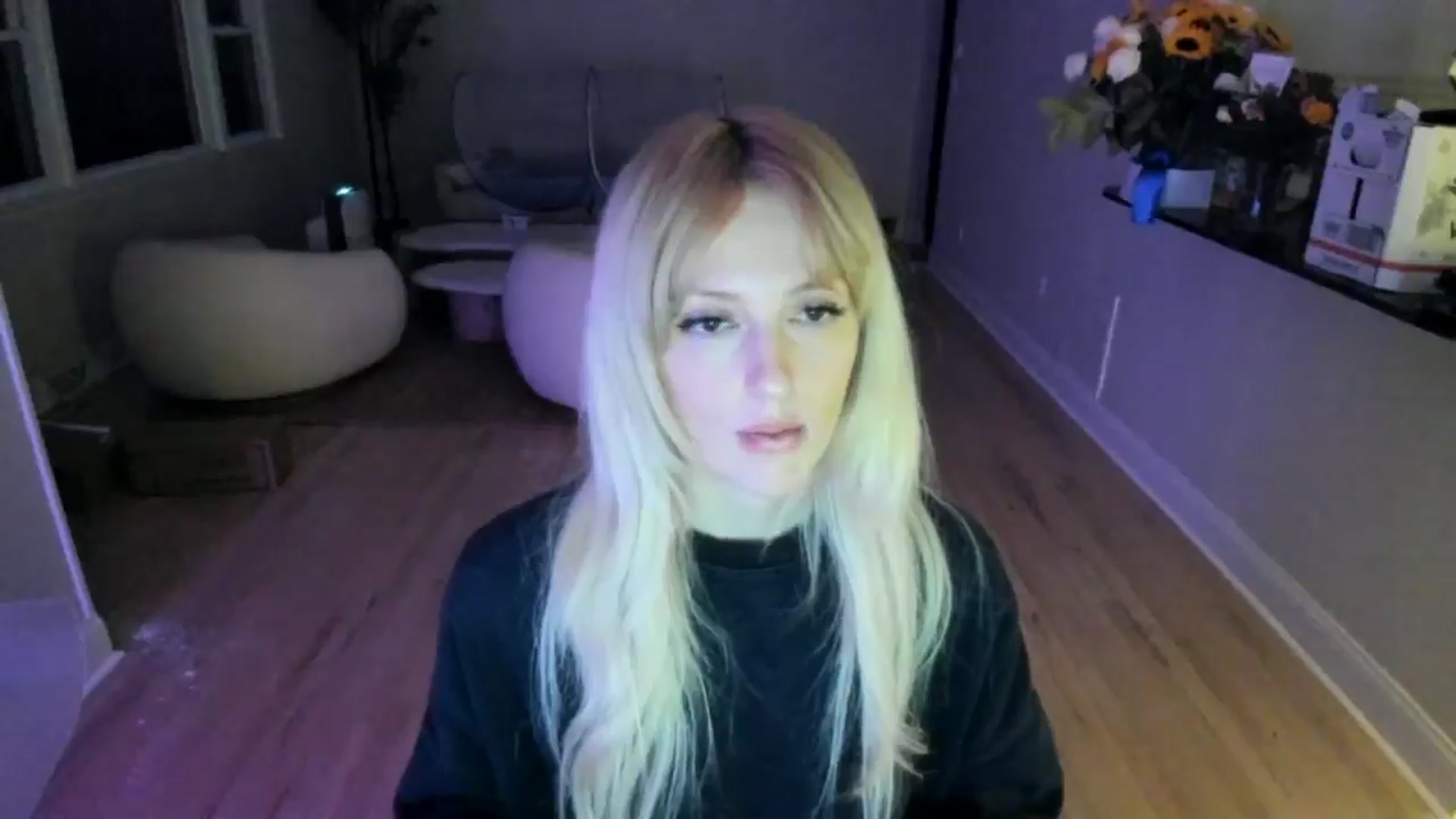 Gallery image thumbnail from Milk_Party's myfreecams stream on, 06/03/2025, 03:32 image 3 of 20