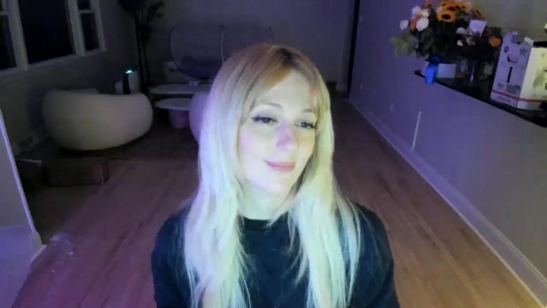 Gallery image thumbnail from Milk_Party's myfreecams stream on, 06/03/2025, 03:32 image 17 of 20
