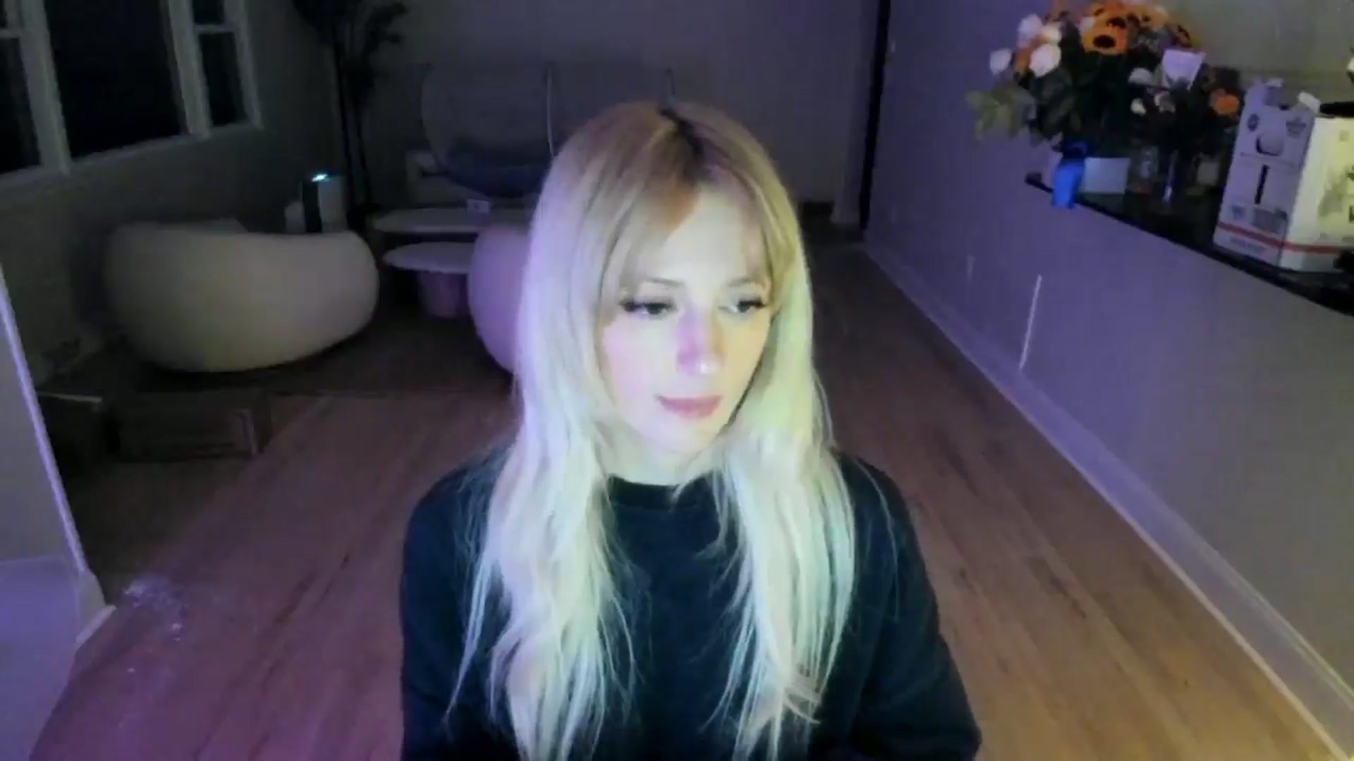 Gallery image thumbnail from Milk_Party's myfreecams stream on, 06/03/2025, 03:32 image 11 of 20